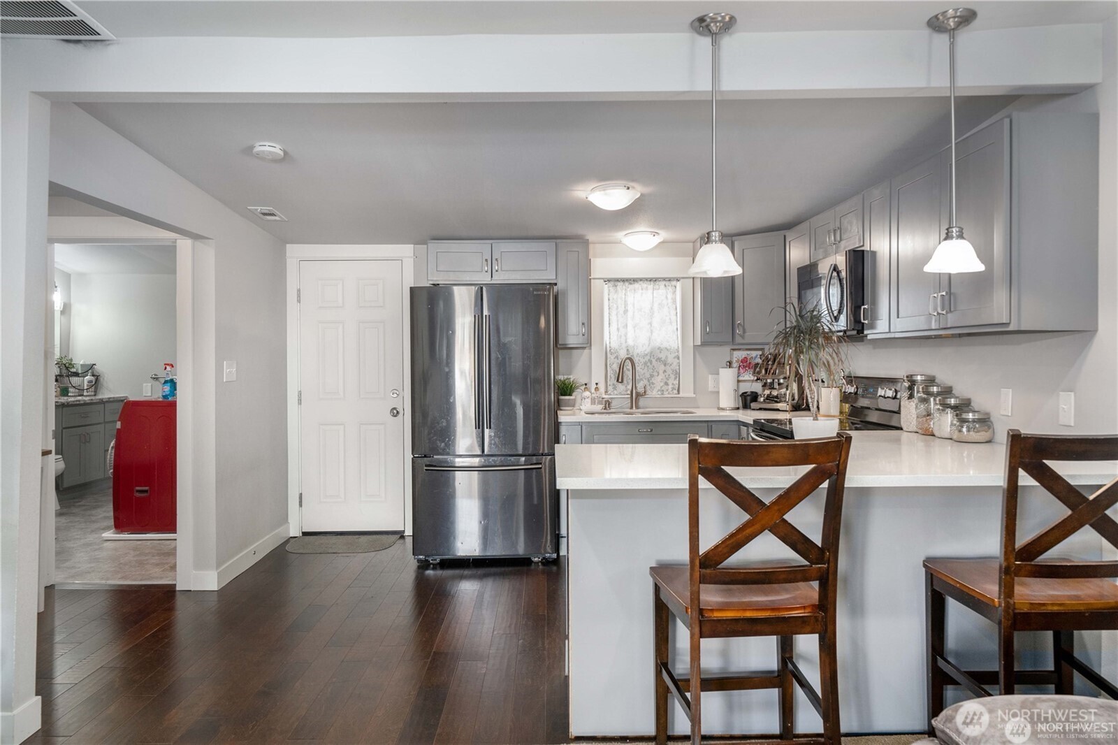 6825 S Puget Sound Ave