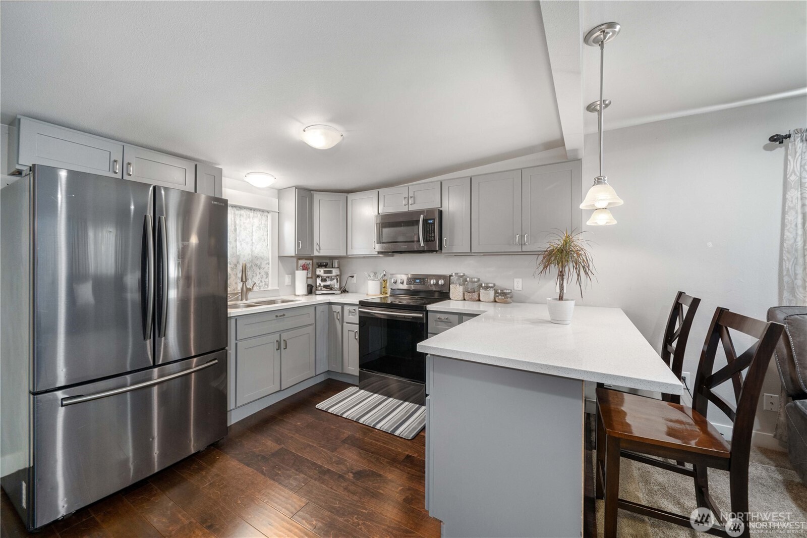 6825 S Puget Sound Ave