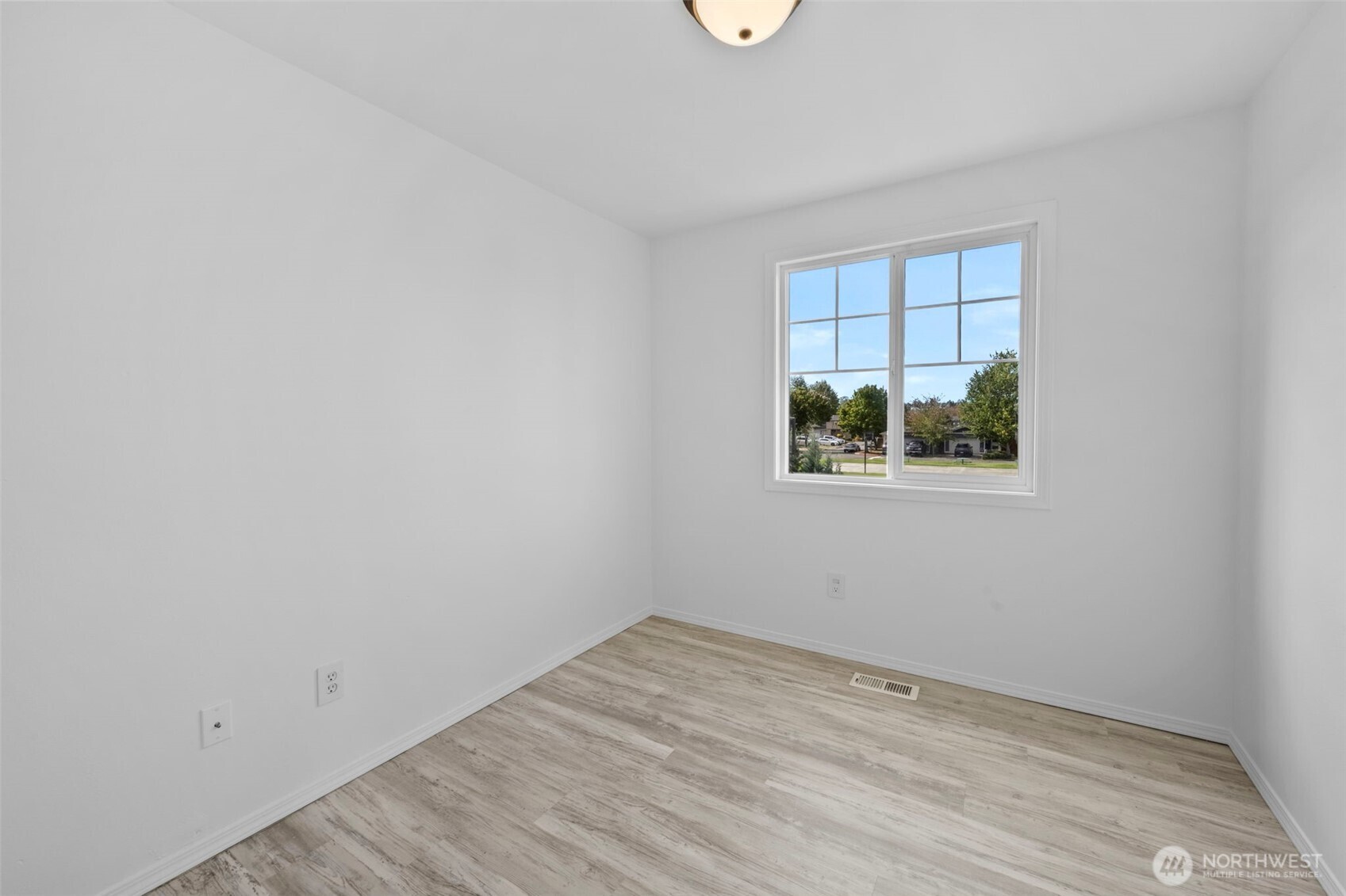 14905 45th Avenue NE