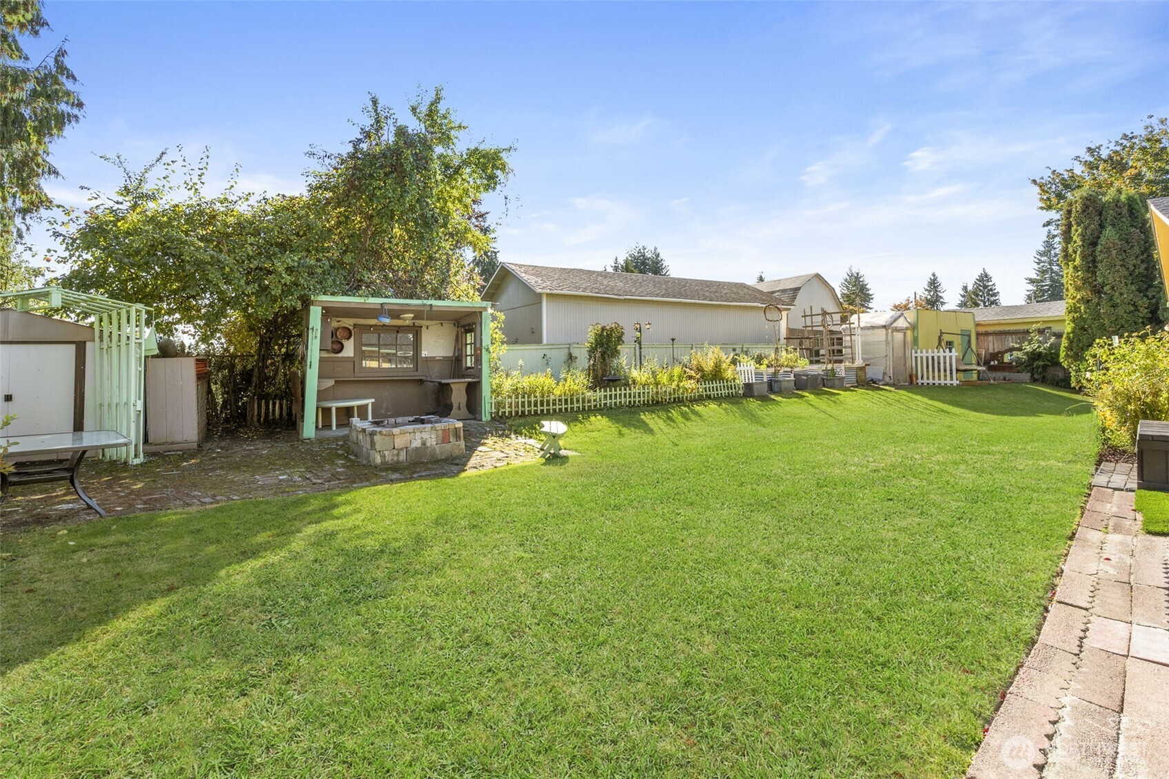 4112 222nd Street SW