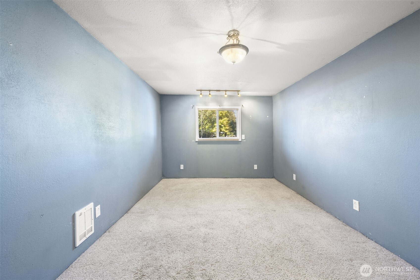 4112 222nd Street SW