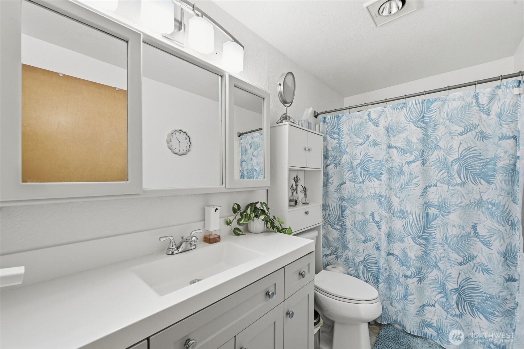 9105 1st Pl NE Unit: 1