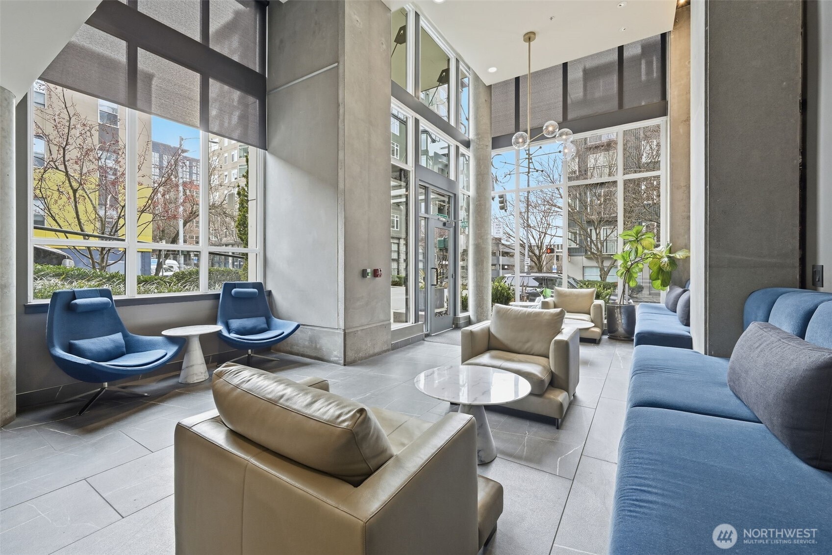 76 Cedar Street Unit: 807