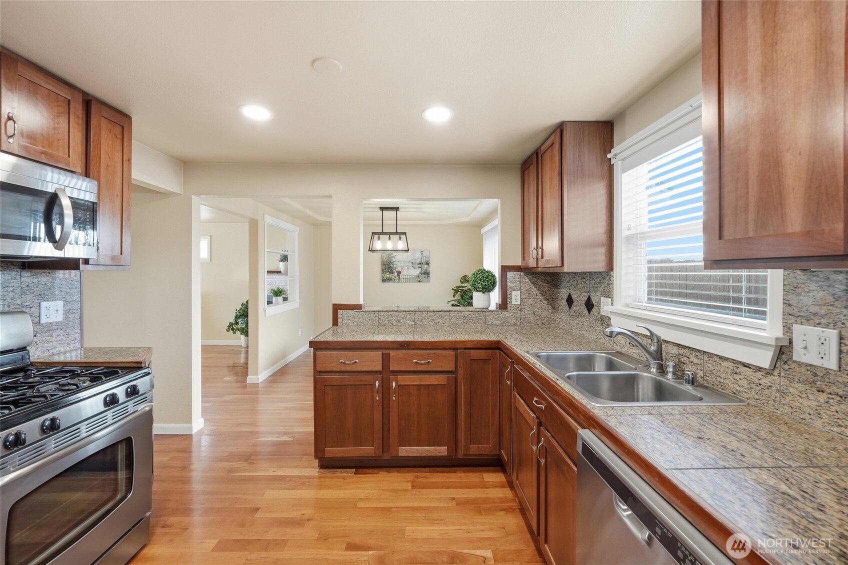 1721 Madison Street Unit: B