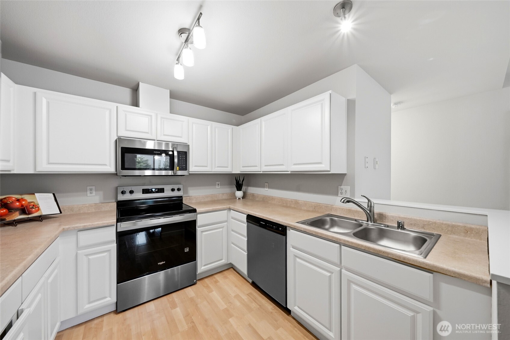 9210 Market Place Unit: K203