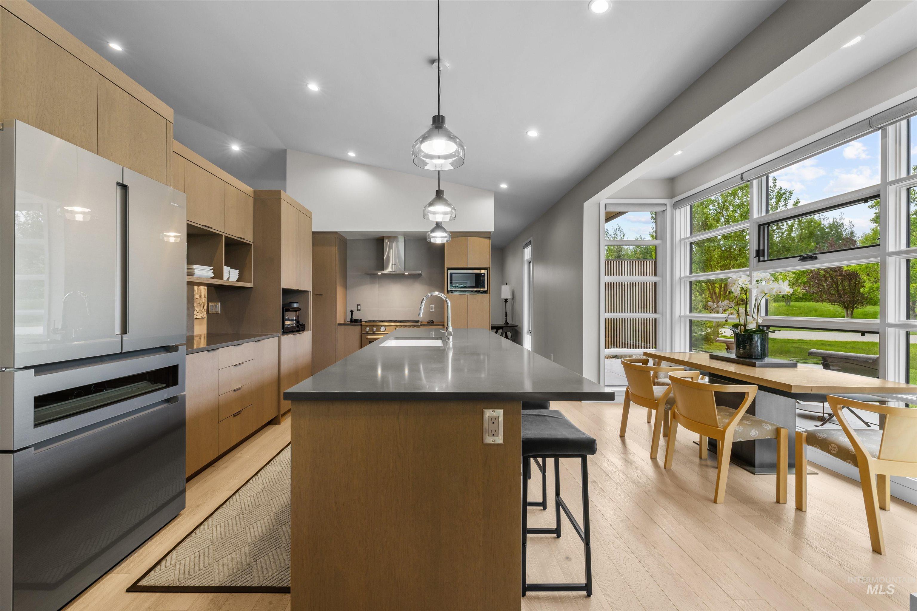 28 Streamside Drive