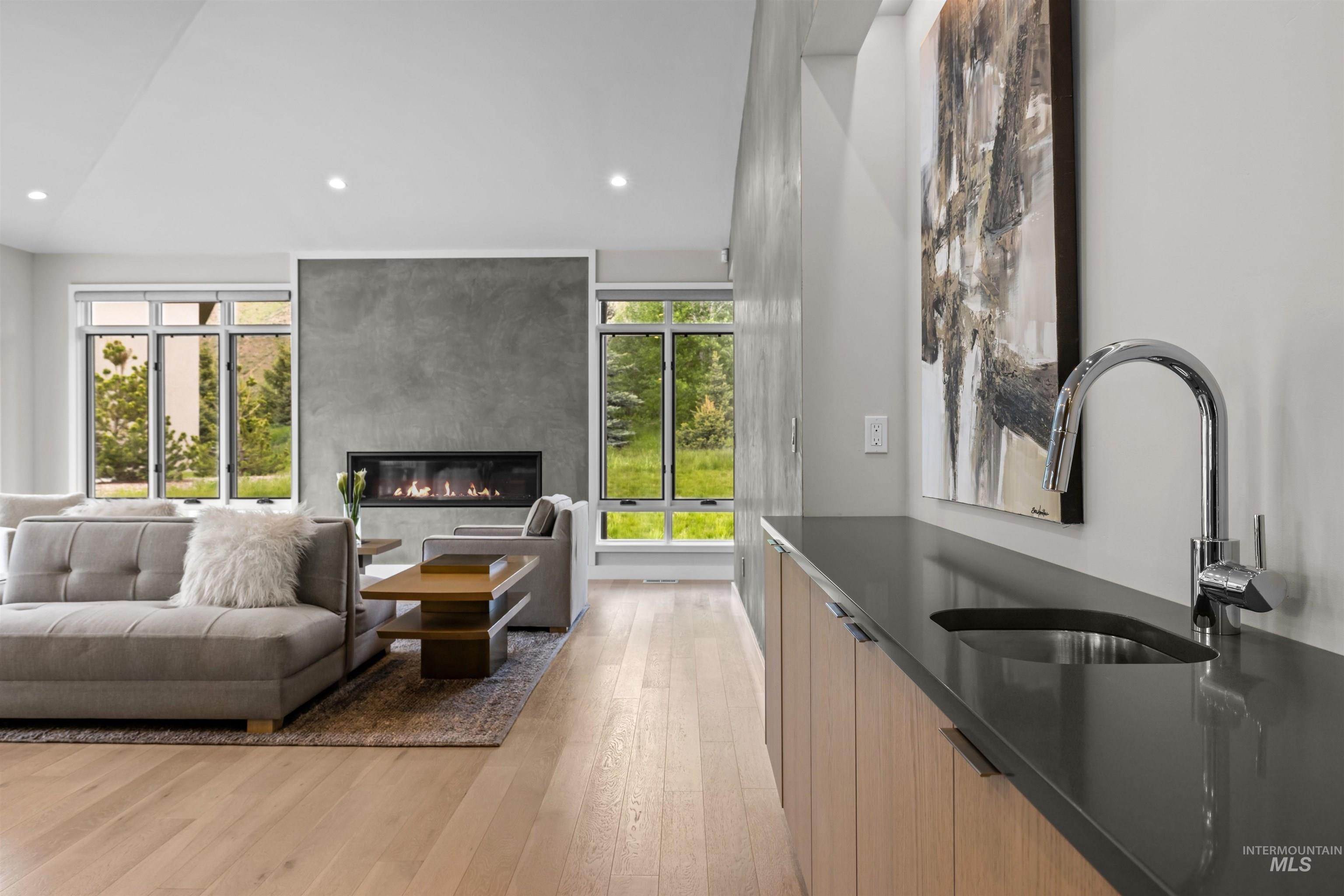 28 Streamside Drive