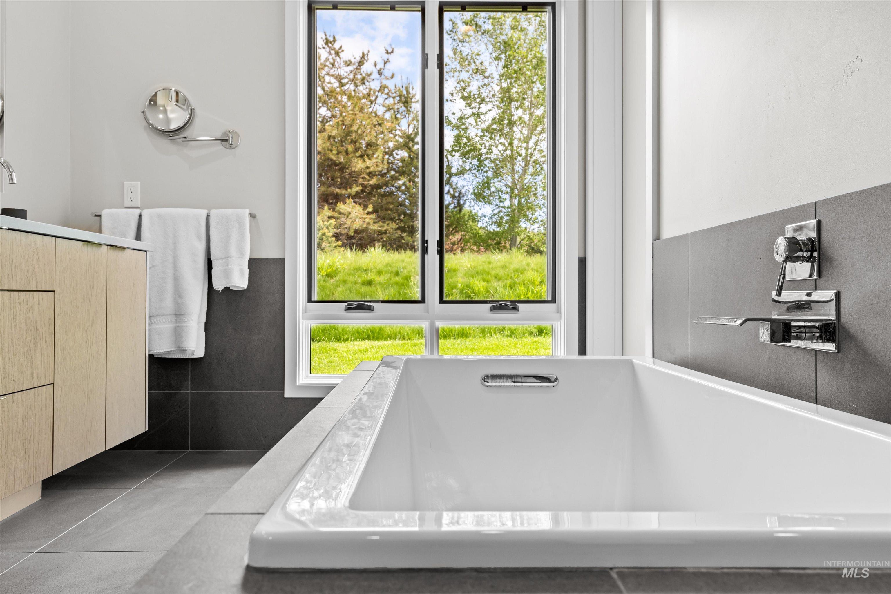28 Streamside Drive