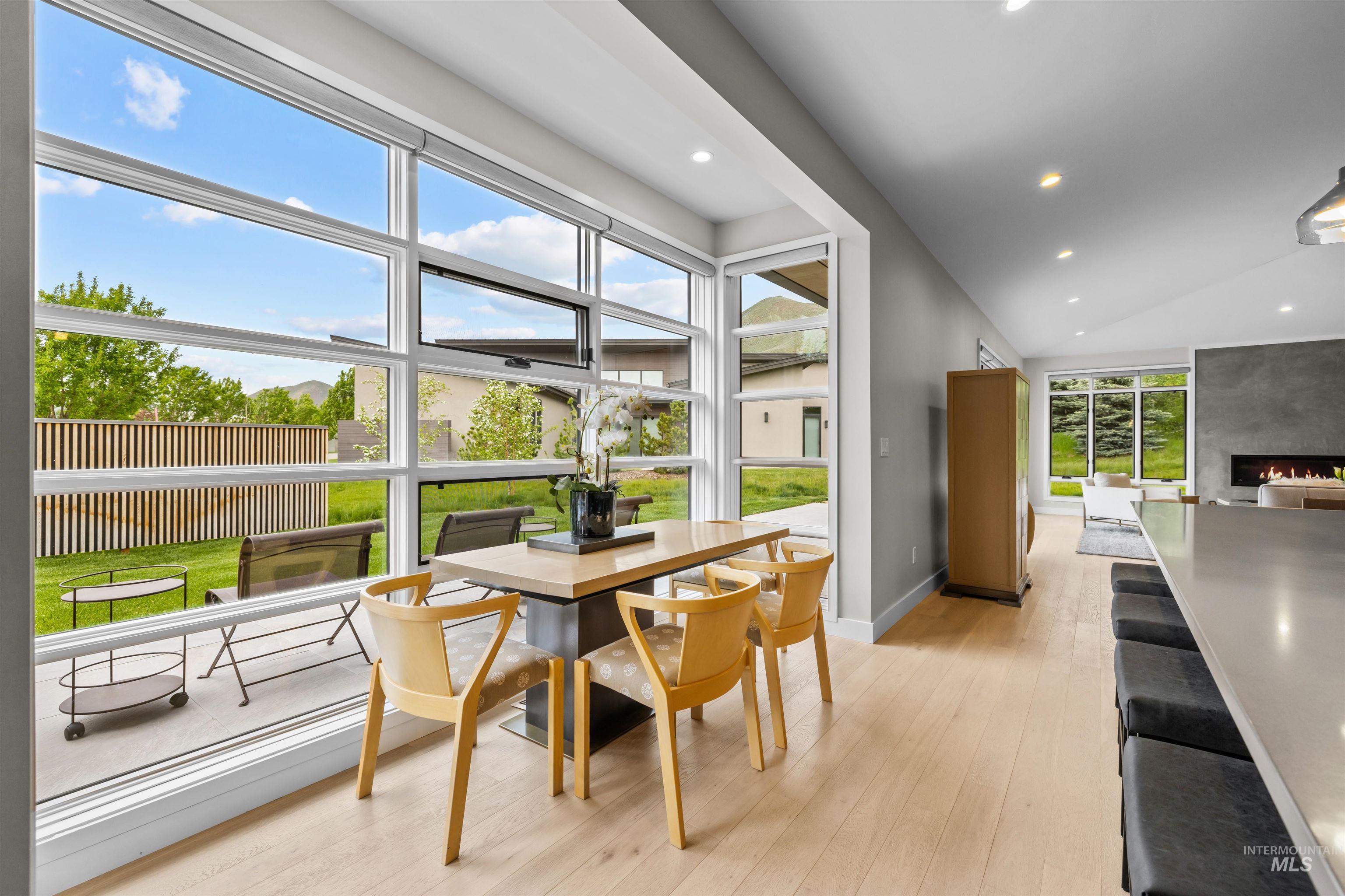 28 Streamside Drive