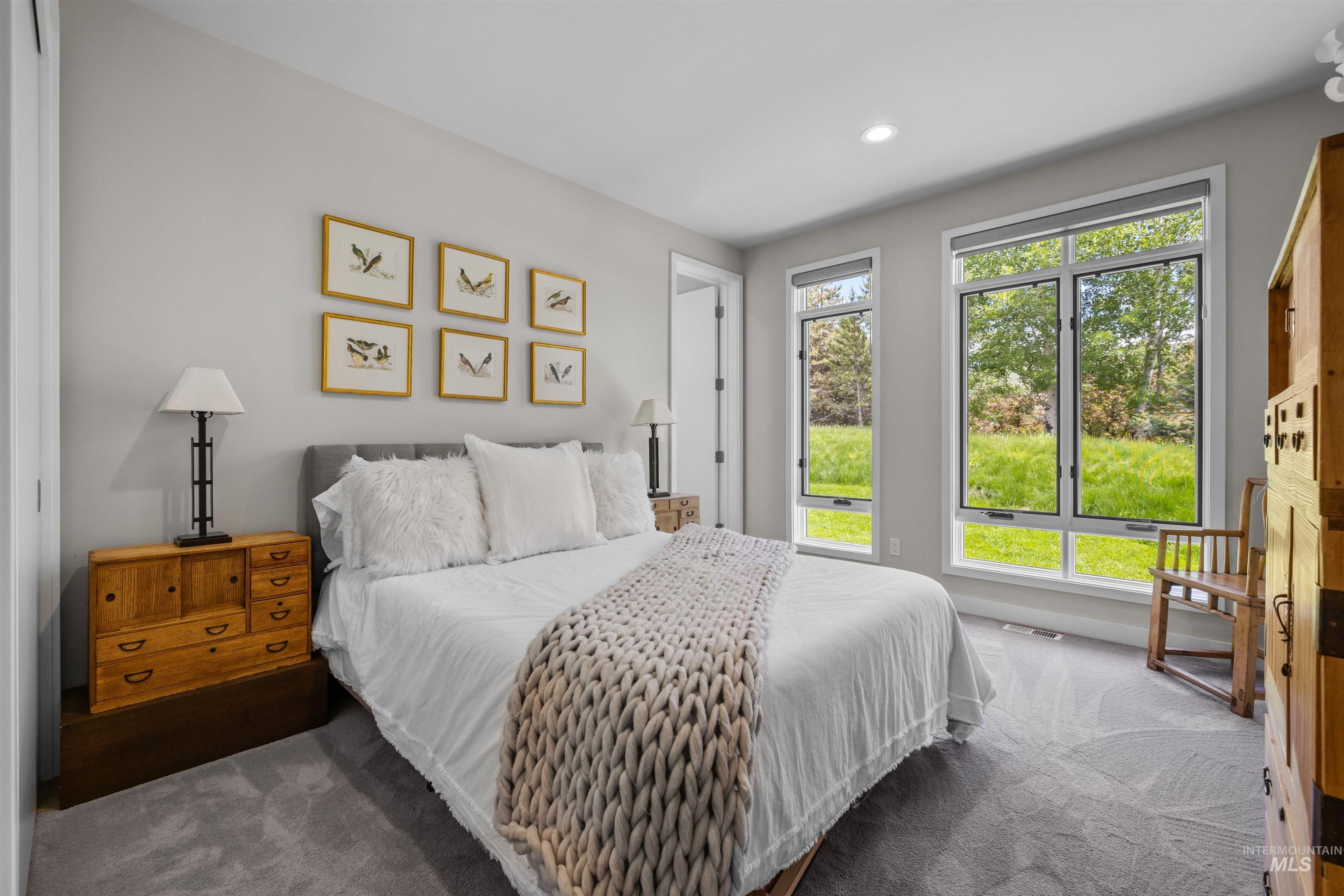 28 Streamside Drive