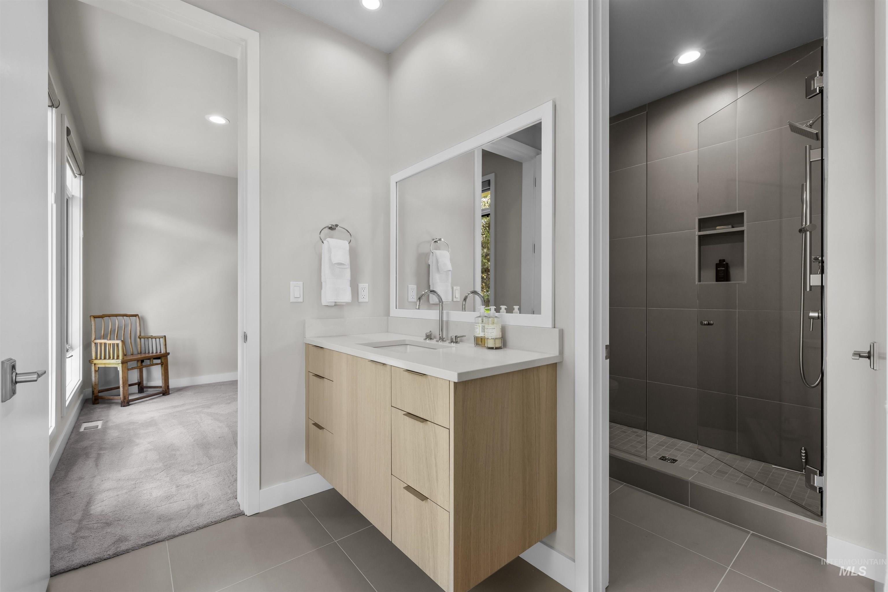 28 Streamside Drive