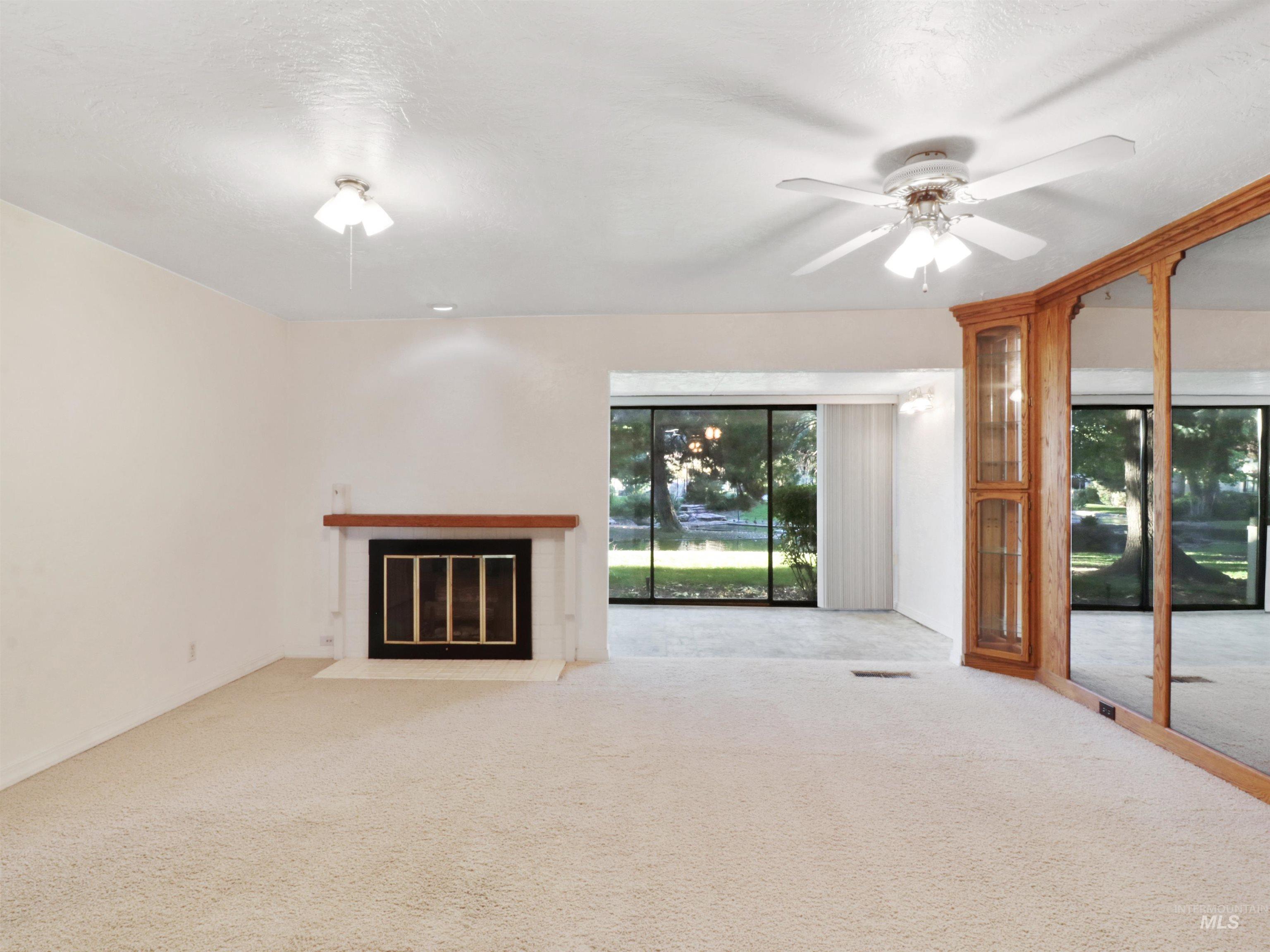 1253 N Camelot Drive
