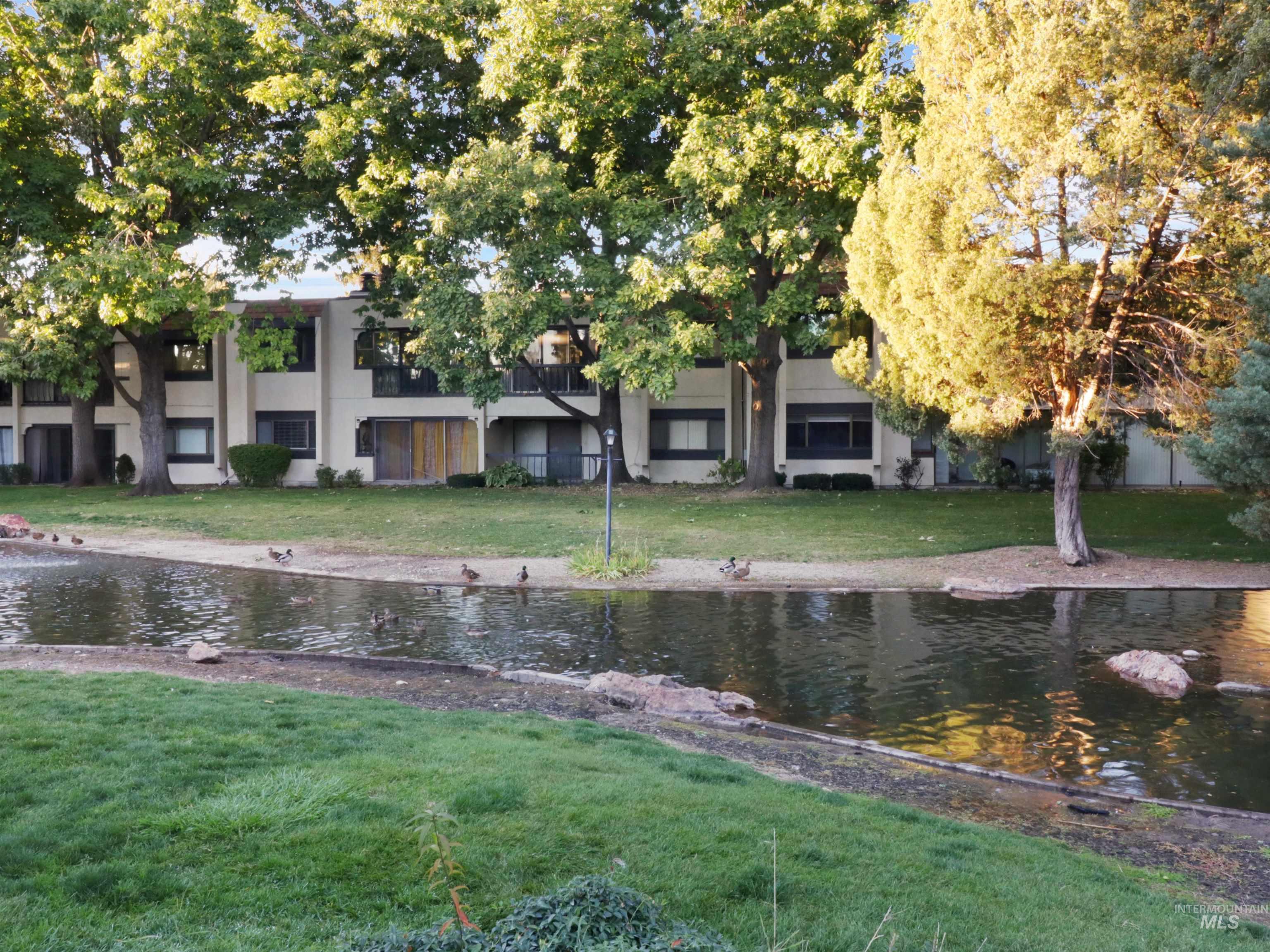 1253 N Camelot Drive