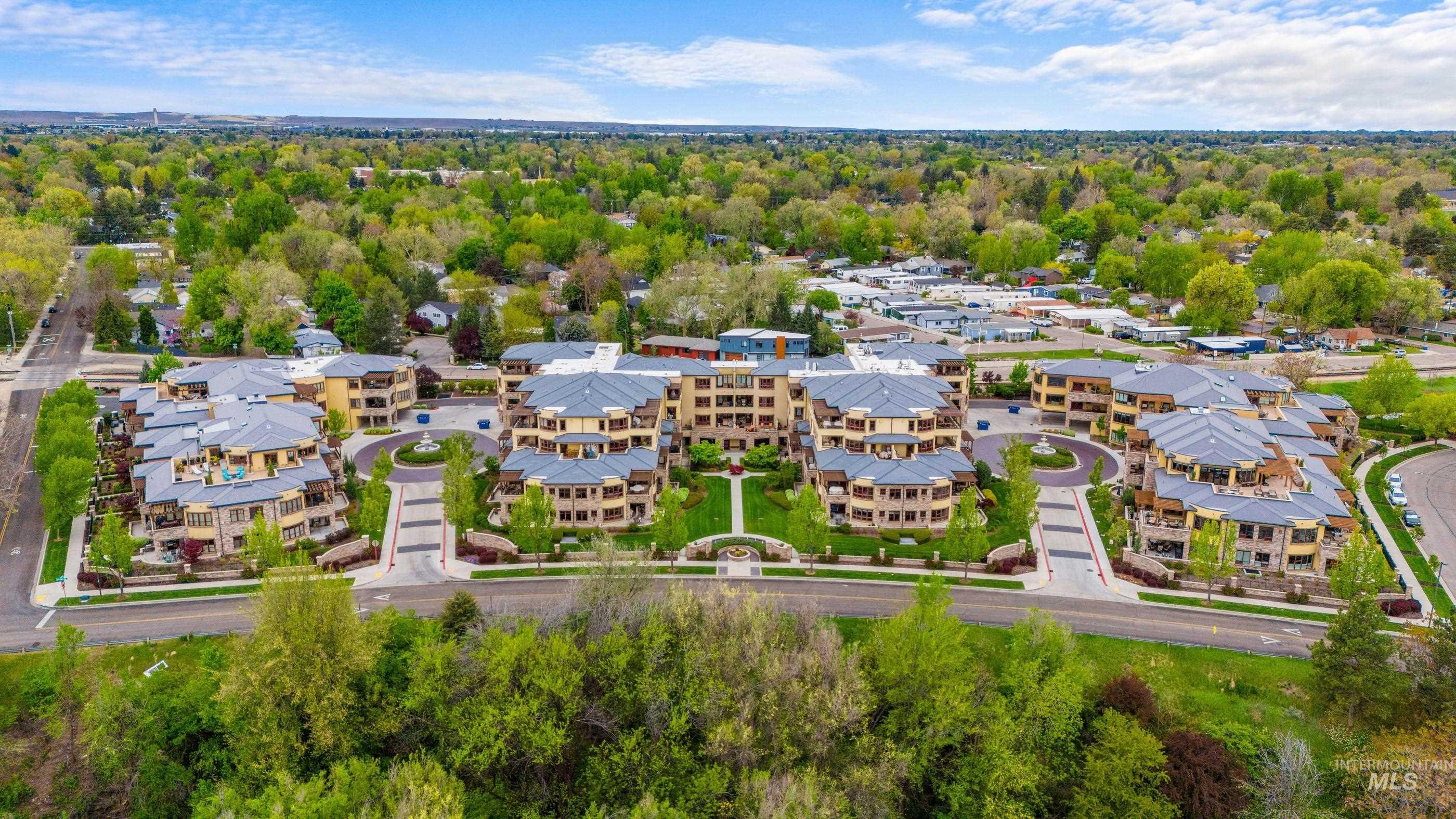 2967 W Crescent Rim Dr #104