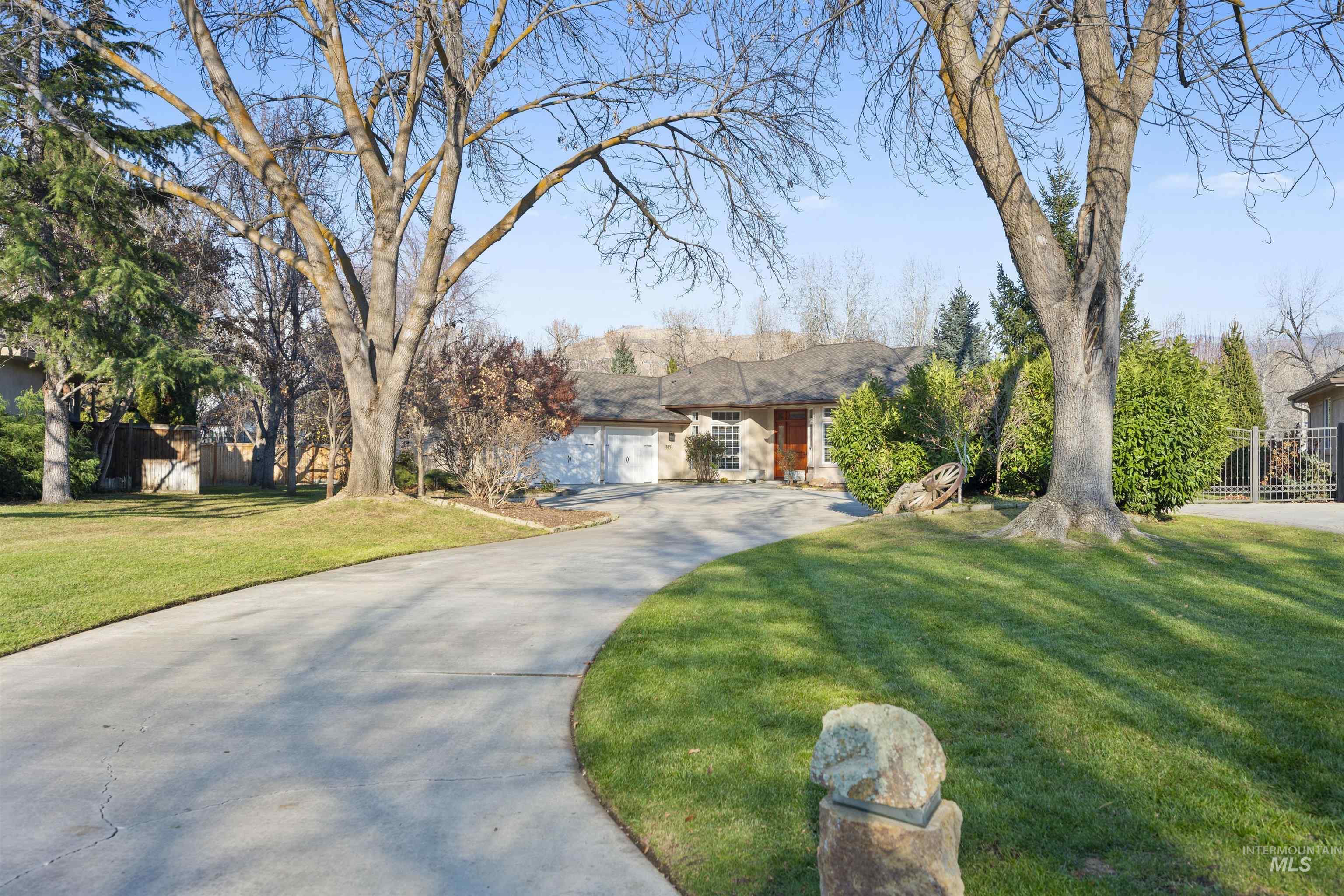 3054 E Rivernest Drive