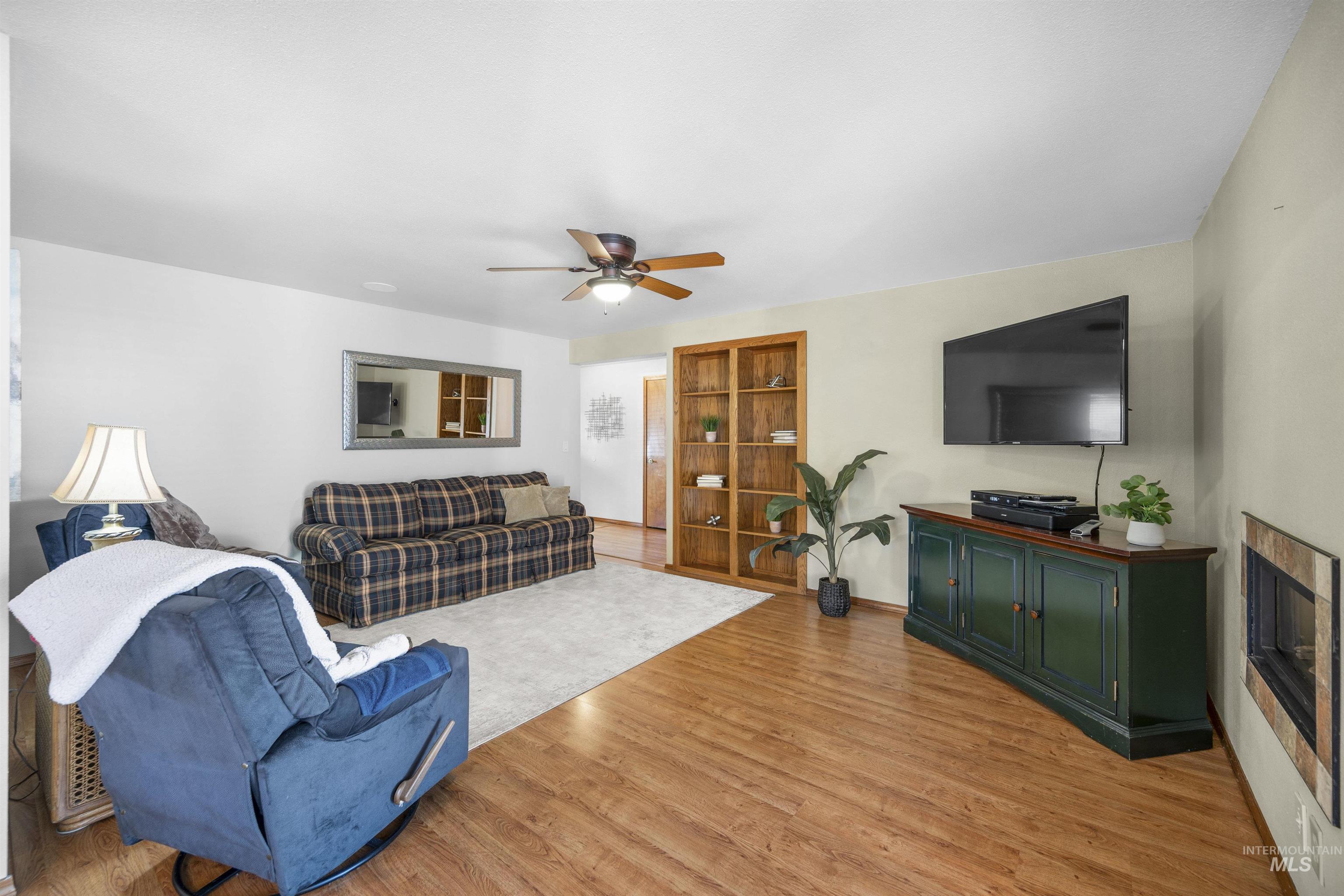 5033 N Lakes Edge Pl
