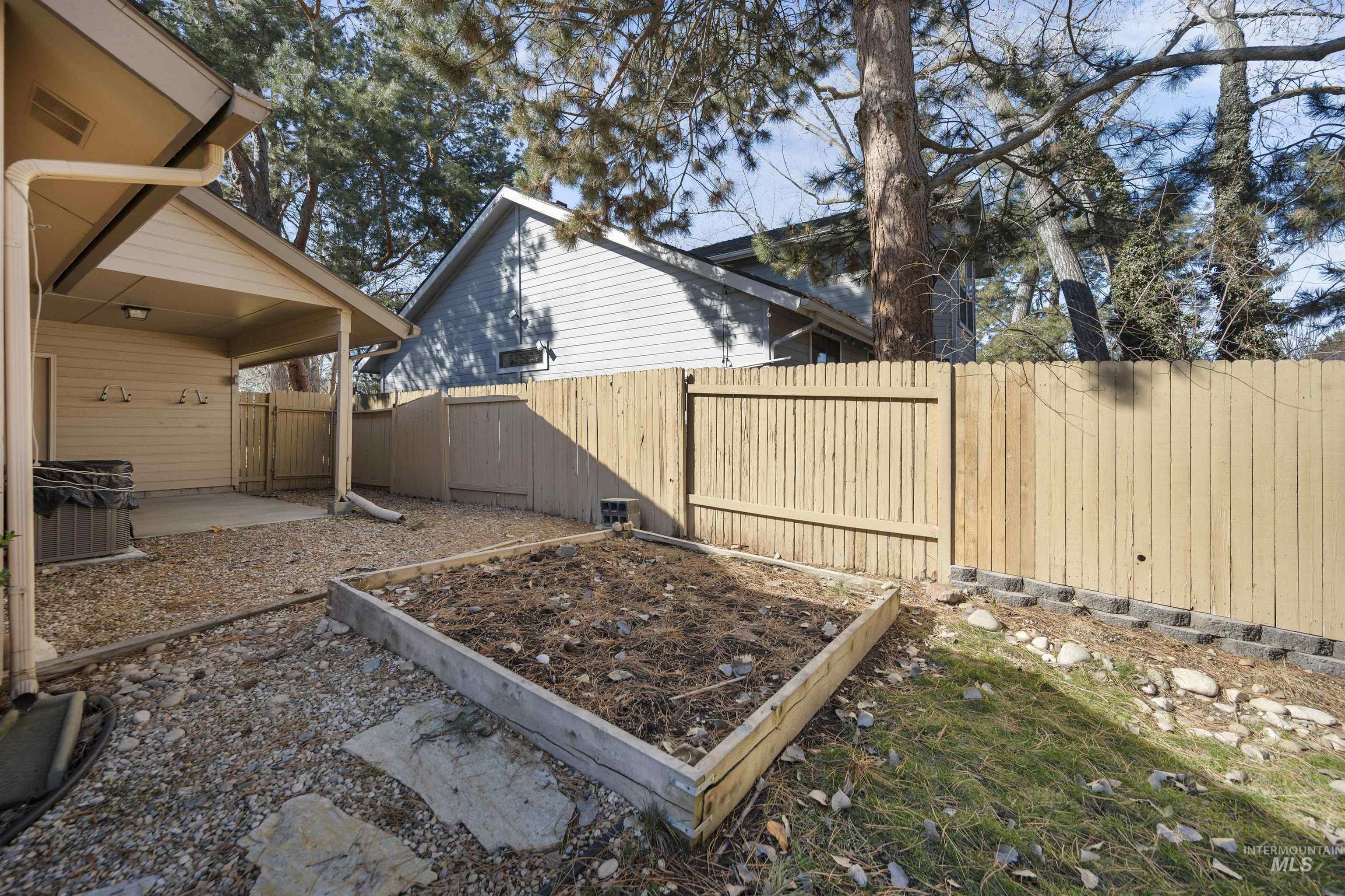 5033 N Lakes Edge Pl