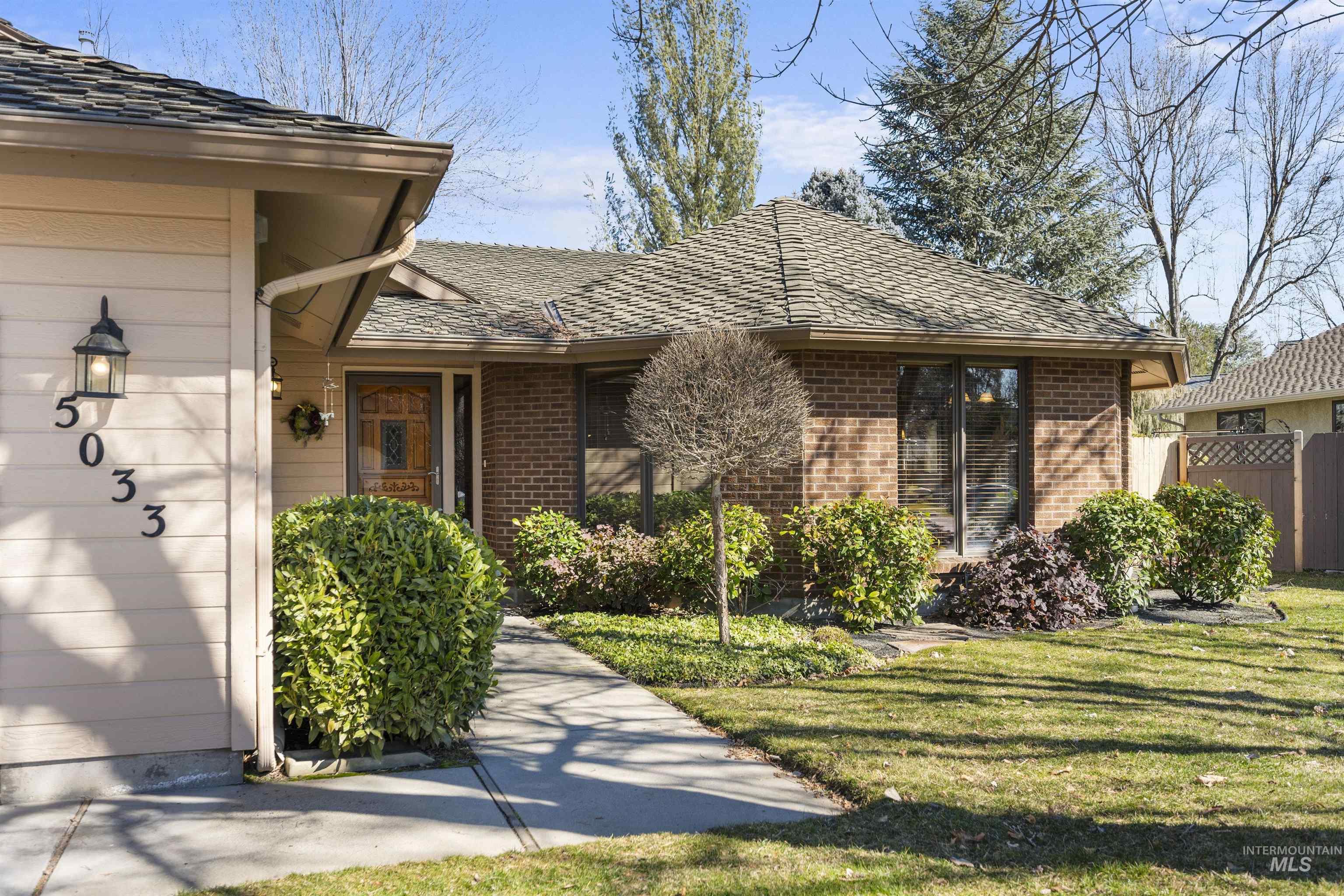 5033 N Lakes Edge Pl