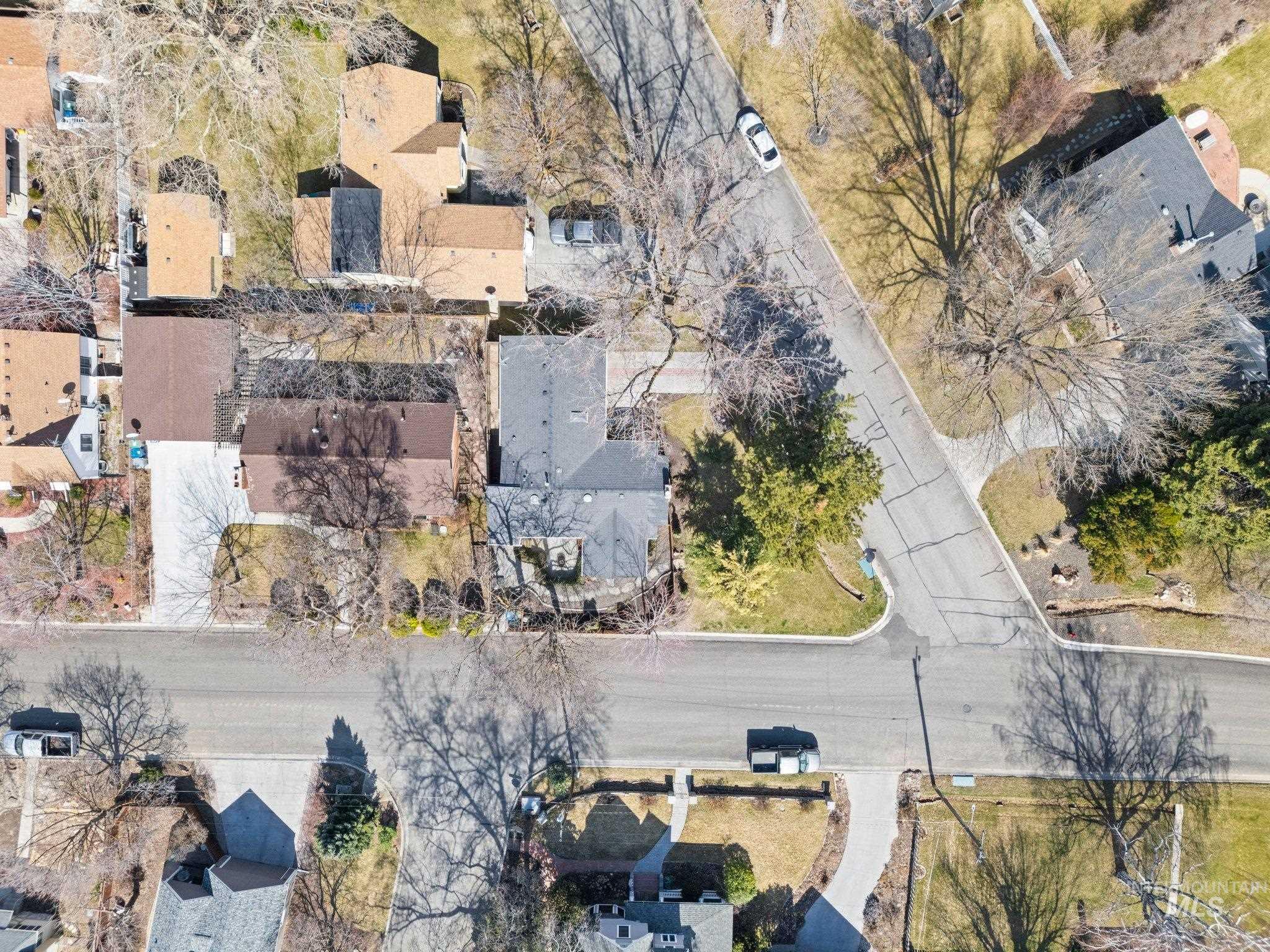 3403 W Meadow Dr