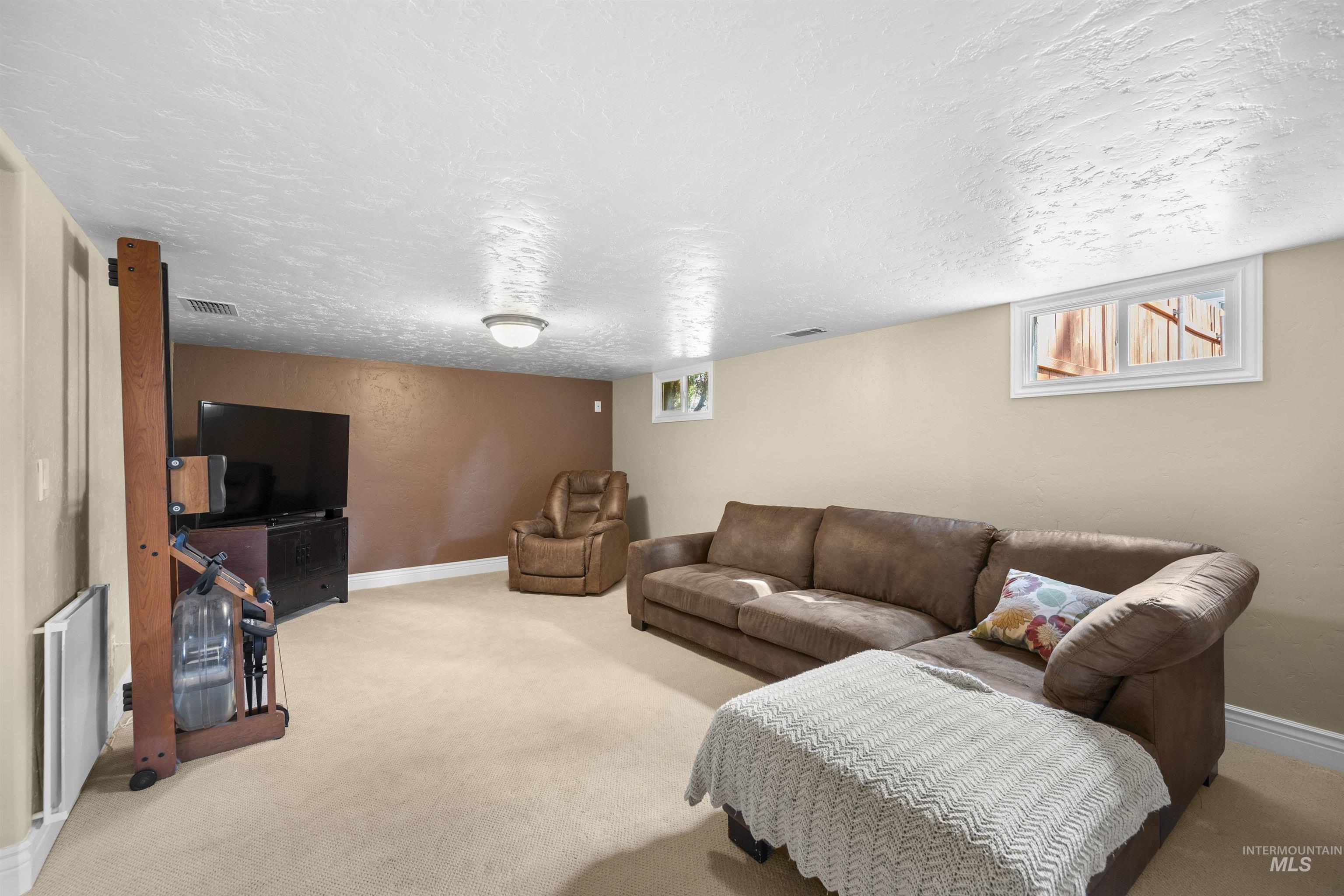 2307 W Kootenai