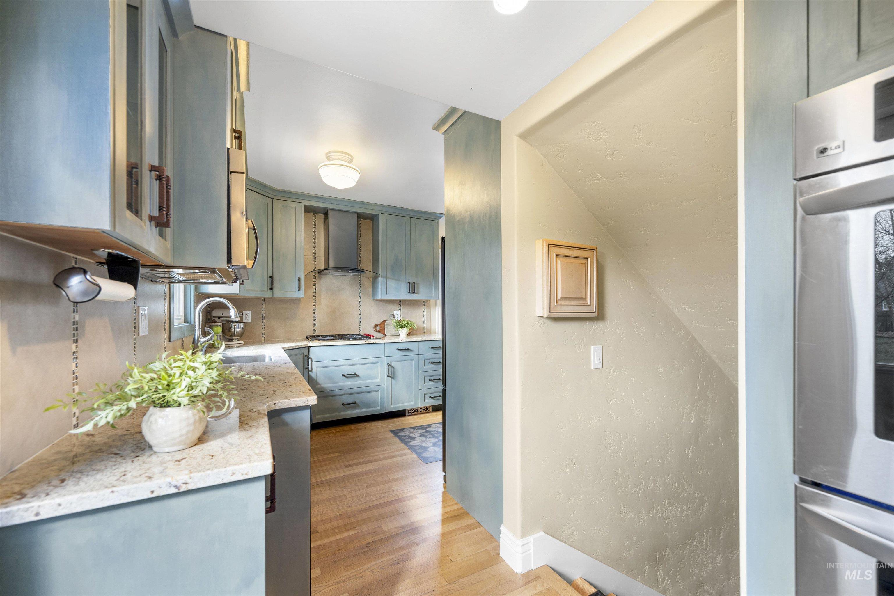 2307 W Kootenai