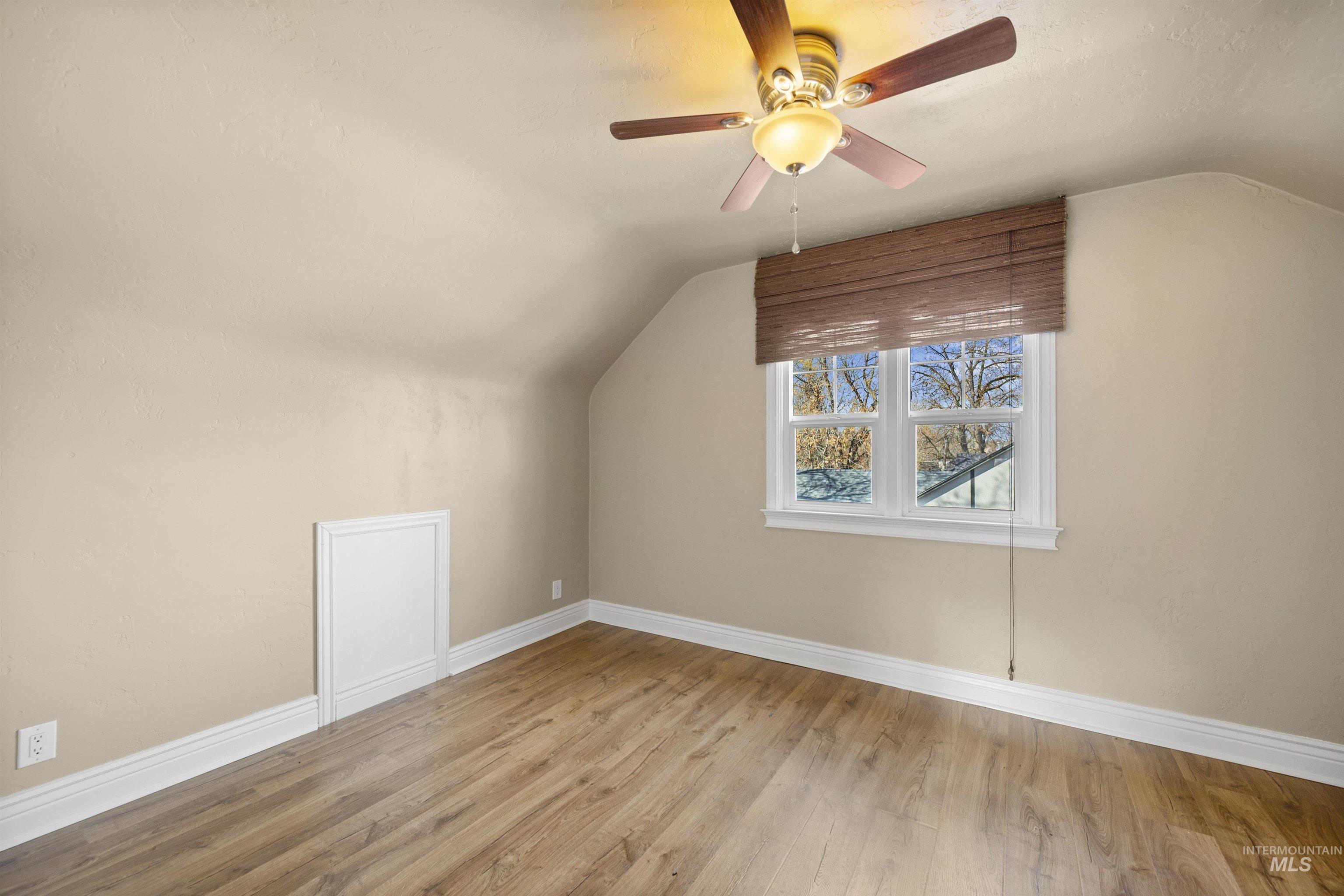 2307 W Kootenai