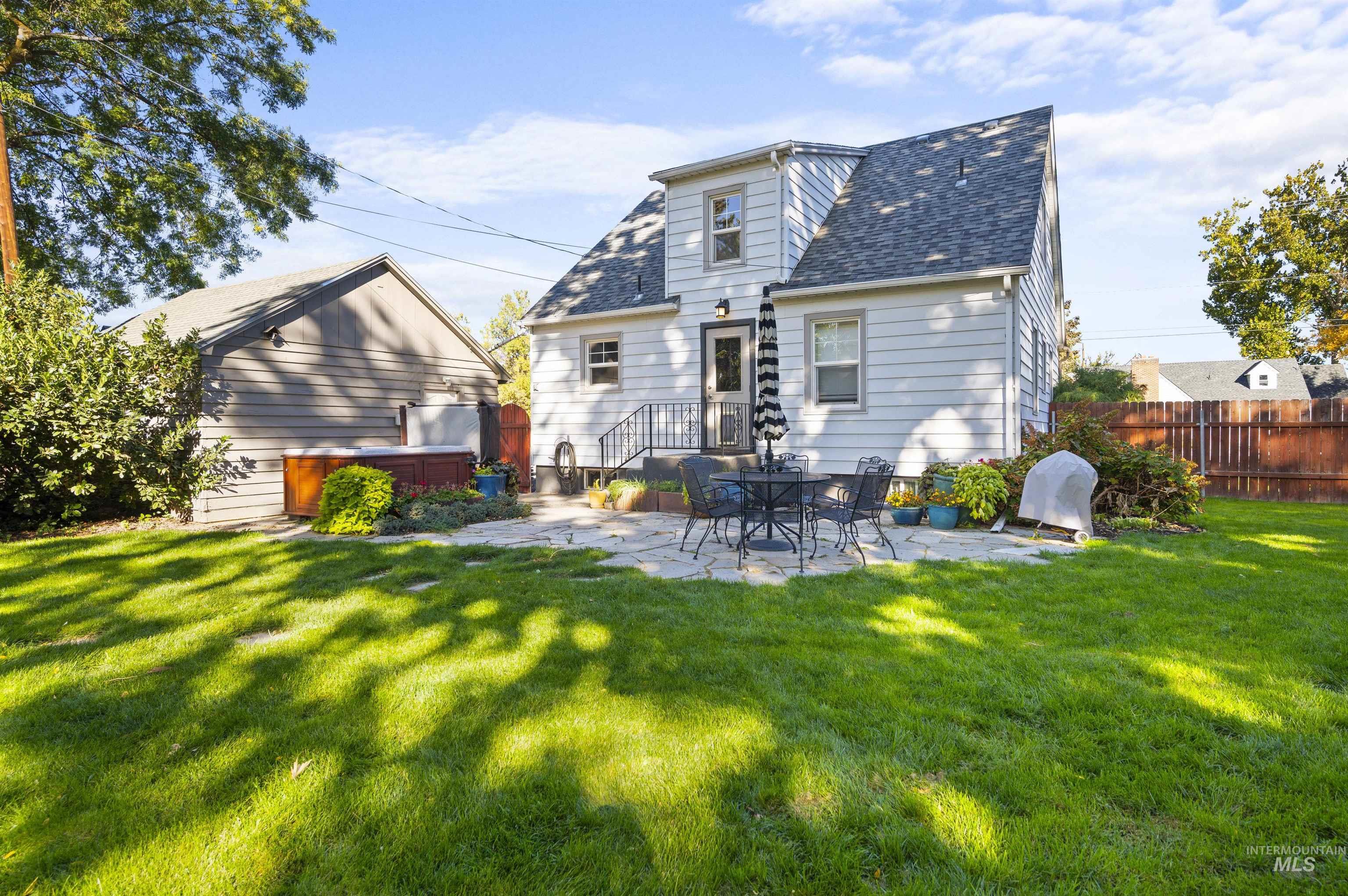 2307 W Kootenai