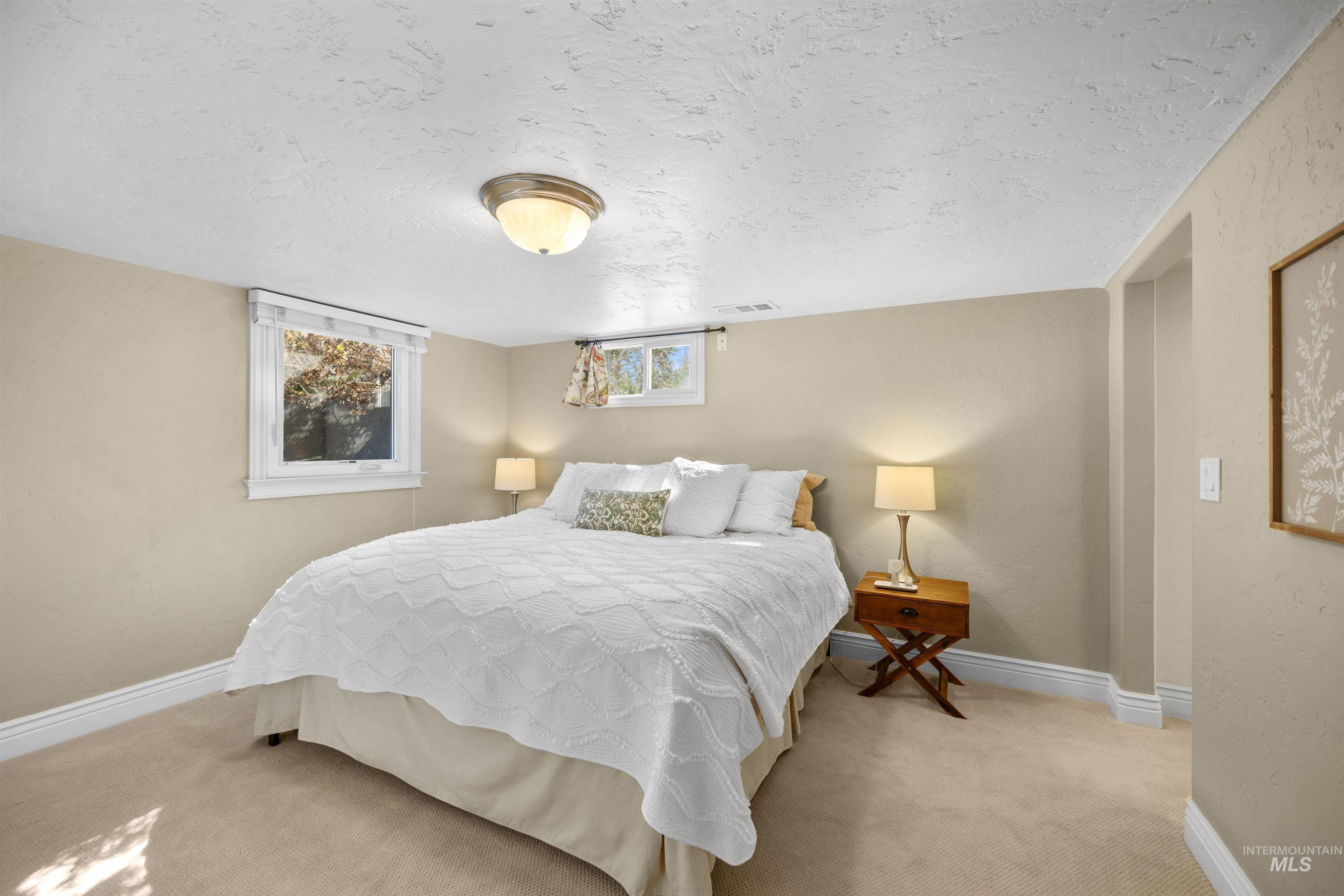 2307 W Kootenai