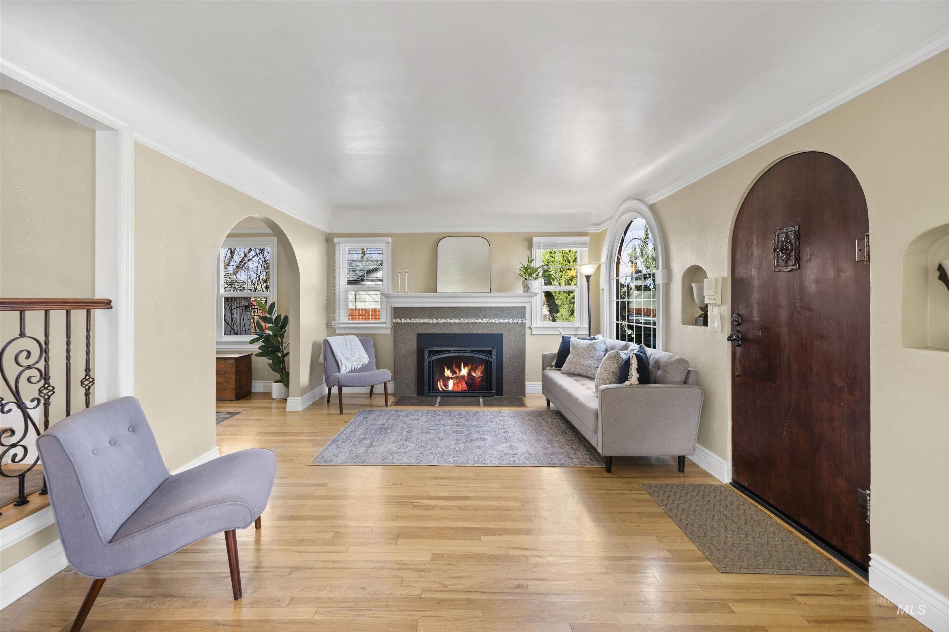 2307 W Kootenai