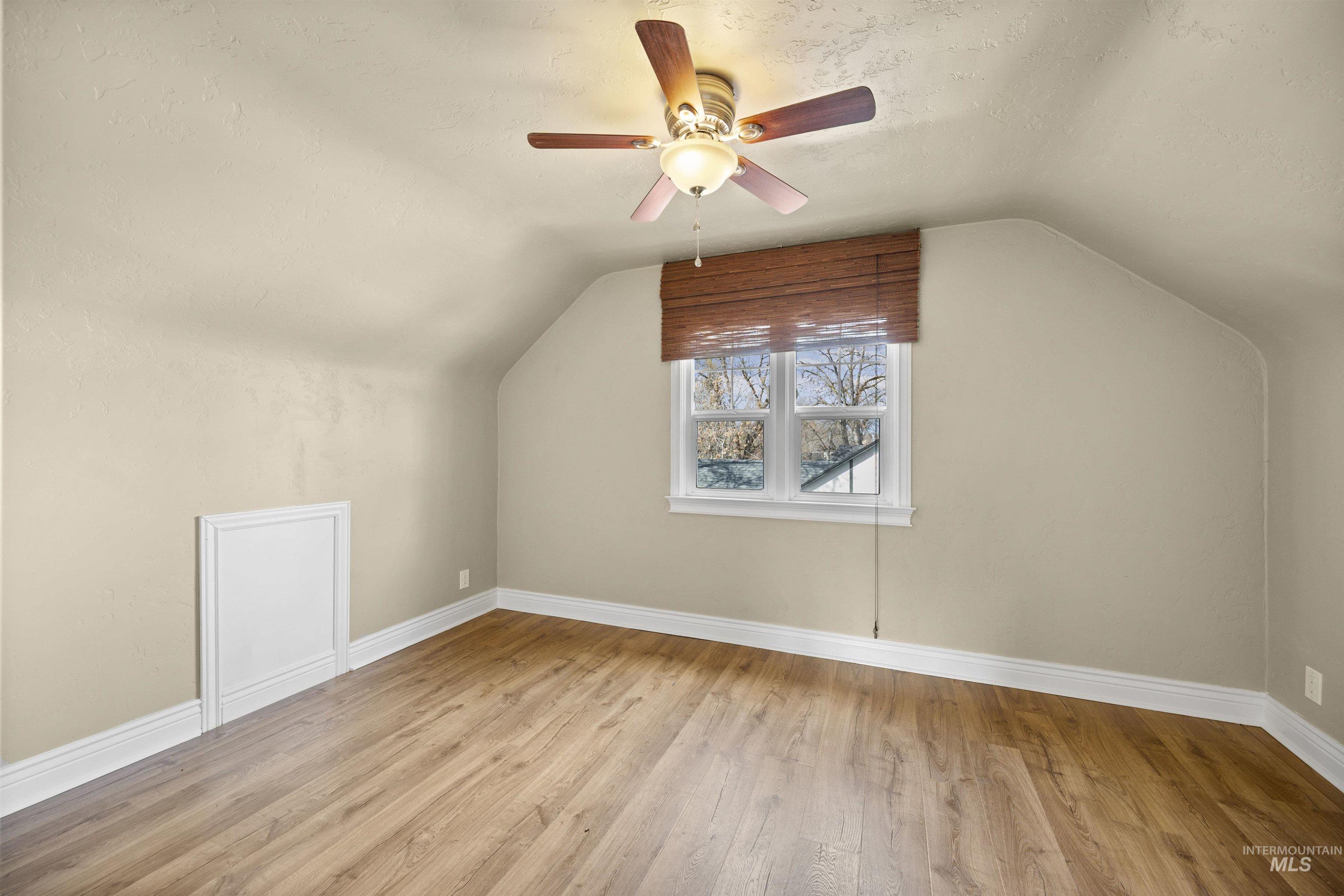 2307 W Kootenai