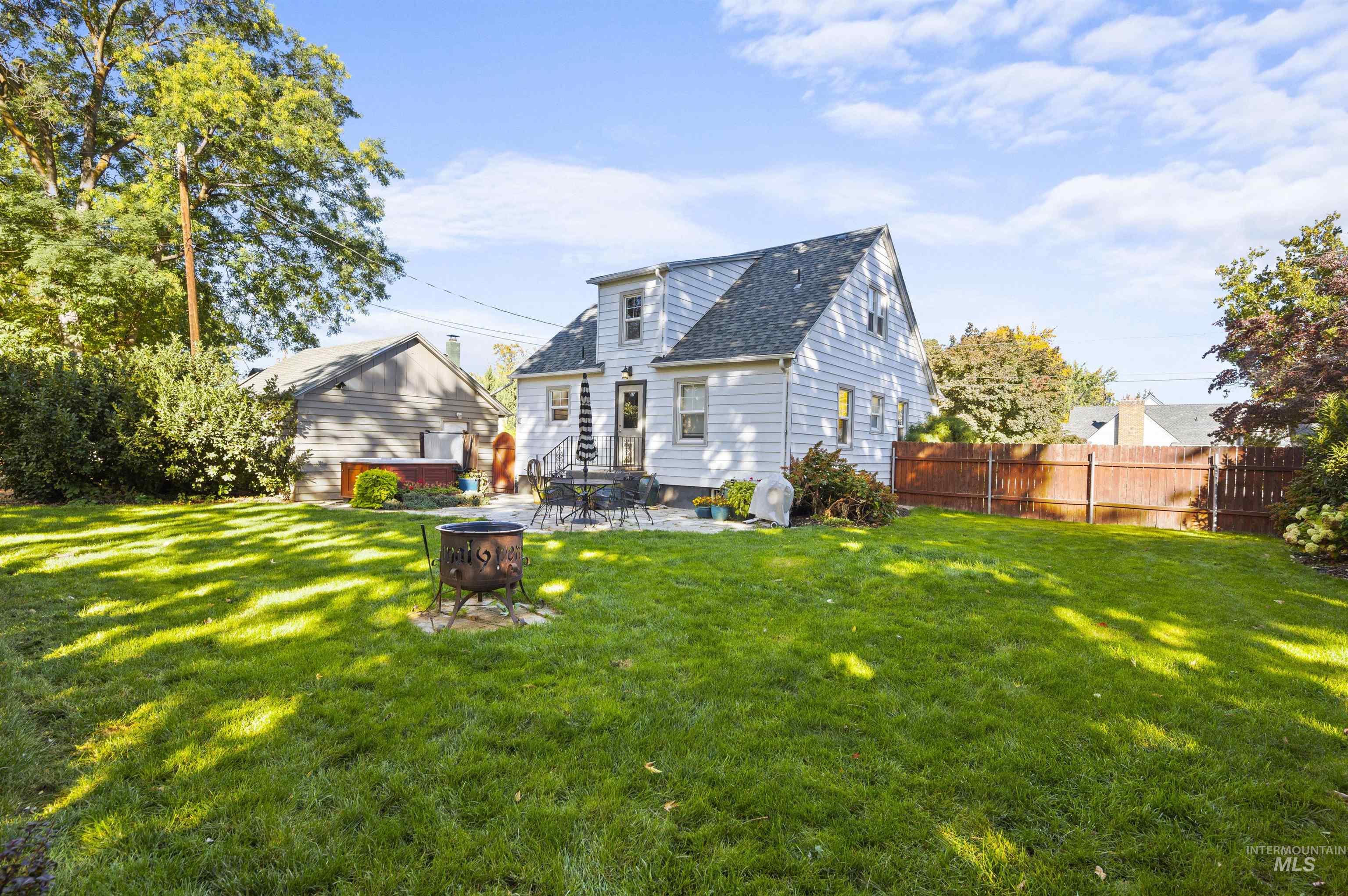 2307 W Kootenai
