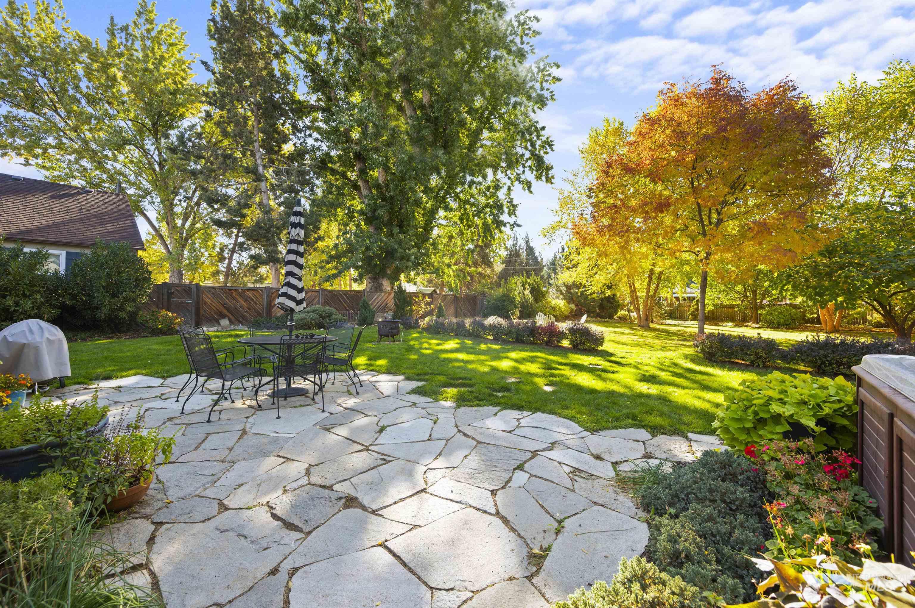 2307 W Kootenai