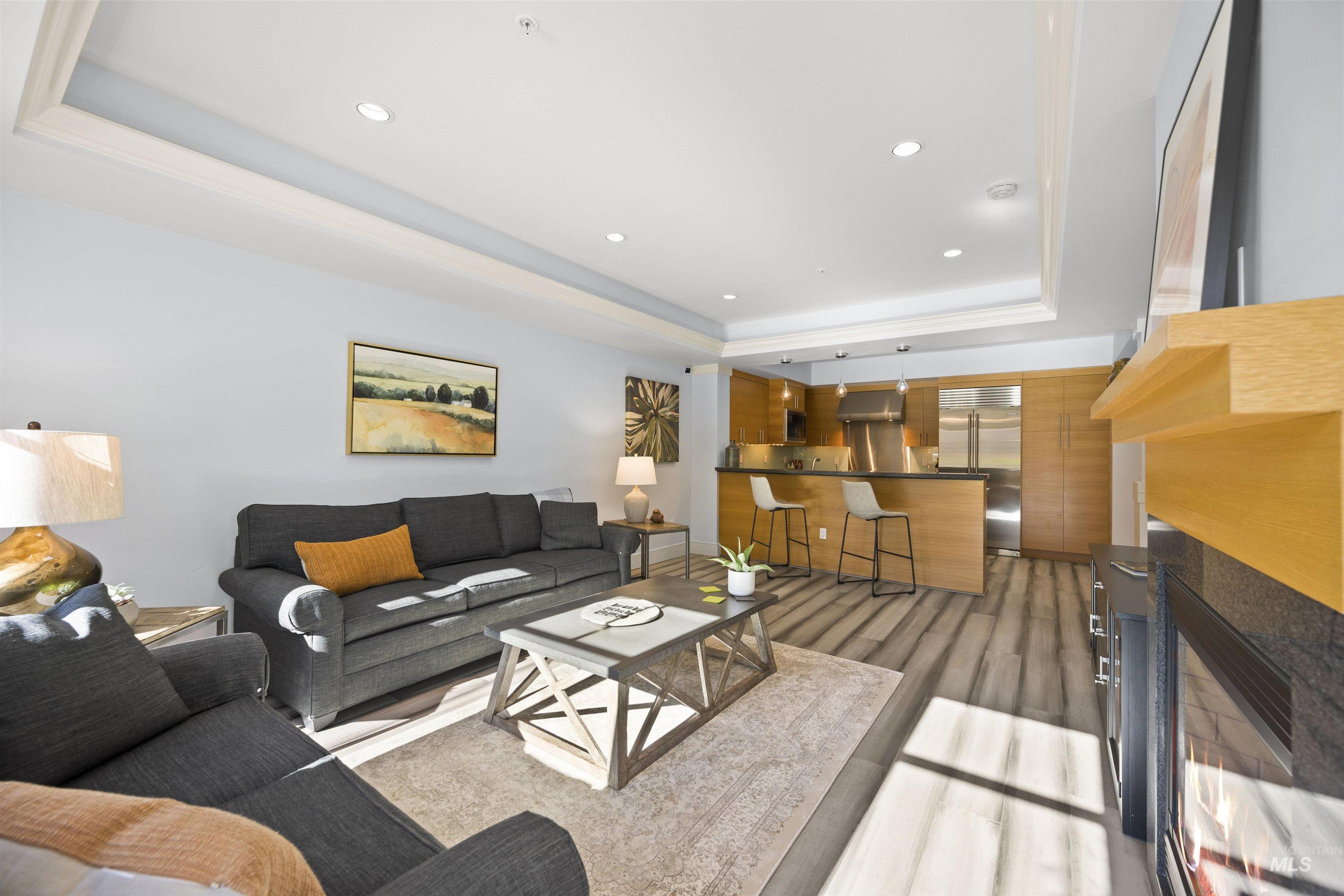 3005 Crescent Rim Dr. Unit: 101