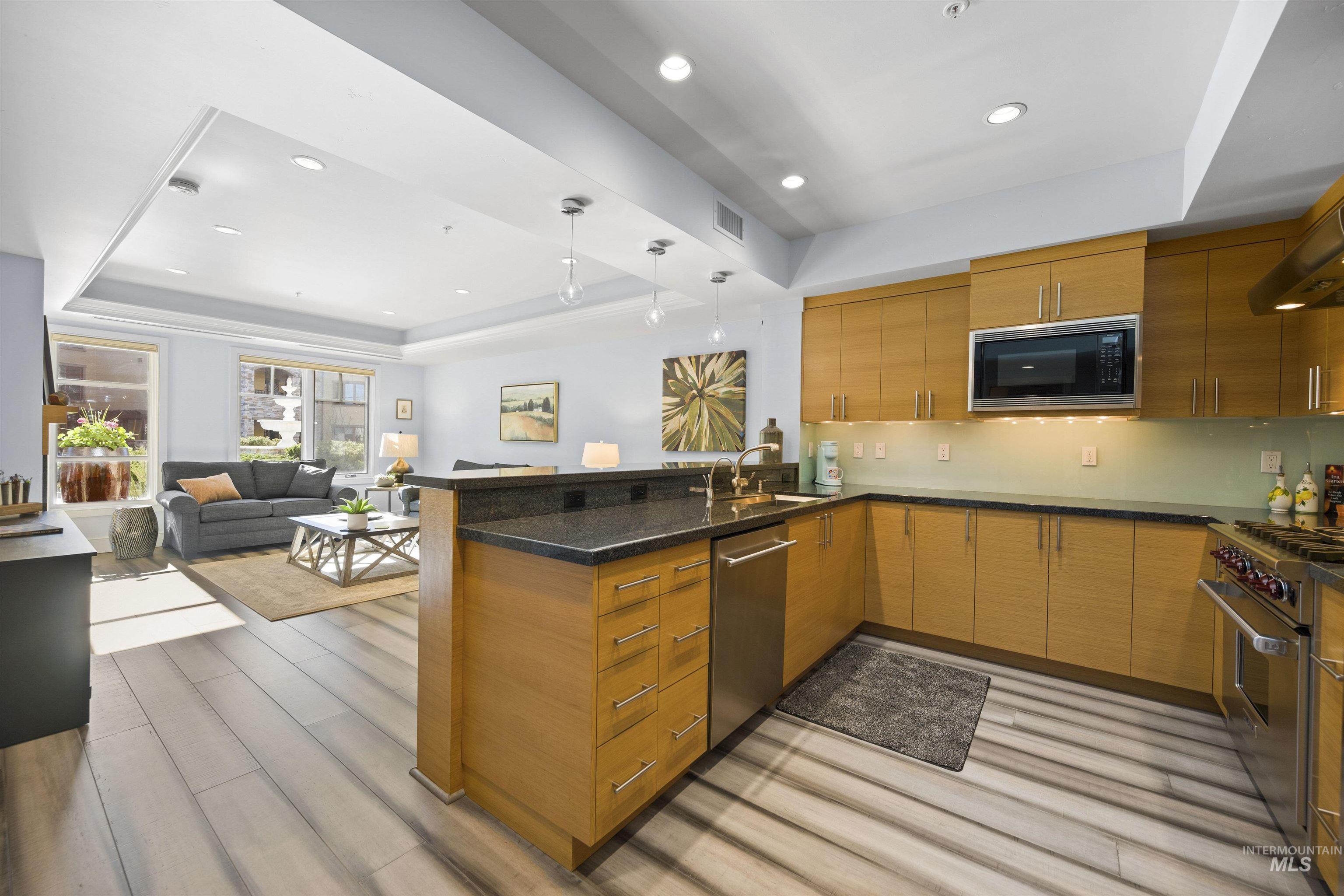 3005 Crescent Rim Dr. Unit: 101