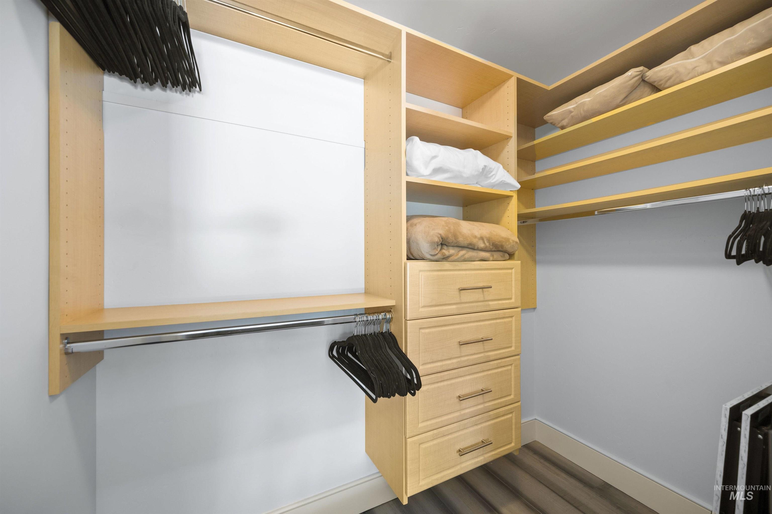 3005 Crescent Rim Dr. Unit: 101