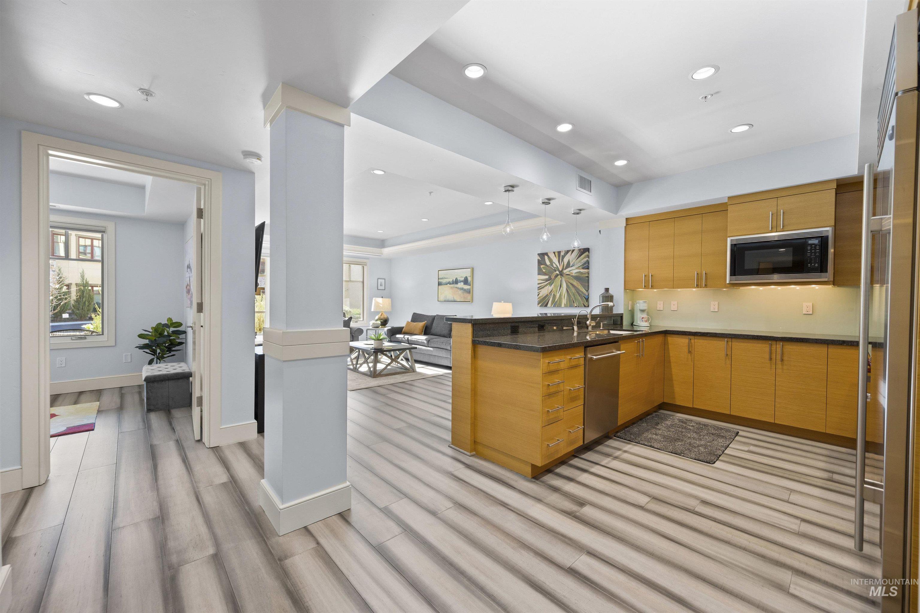 3005 Crescent Rim Dr. Unit: 101