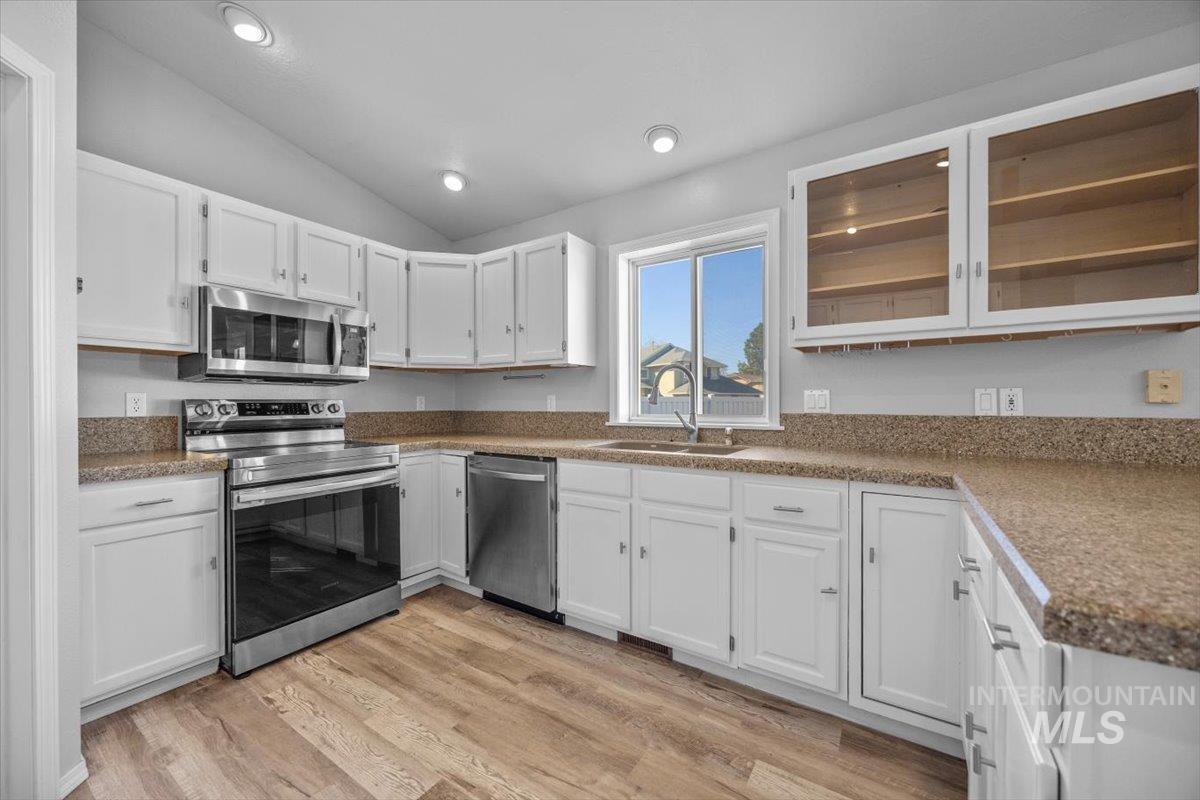 2346 W Rainfall St.