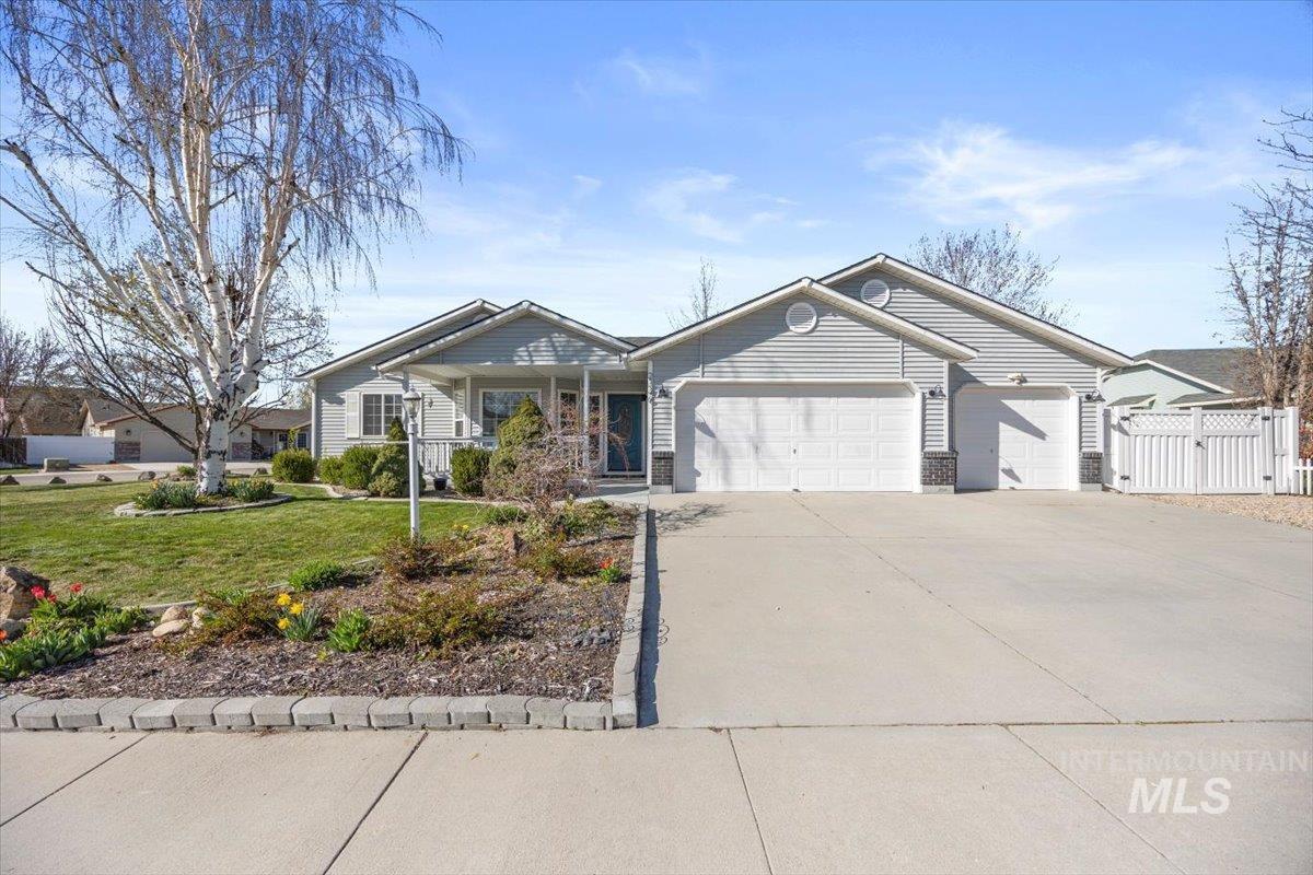 2346 W Rainfall St.