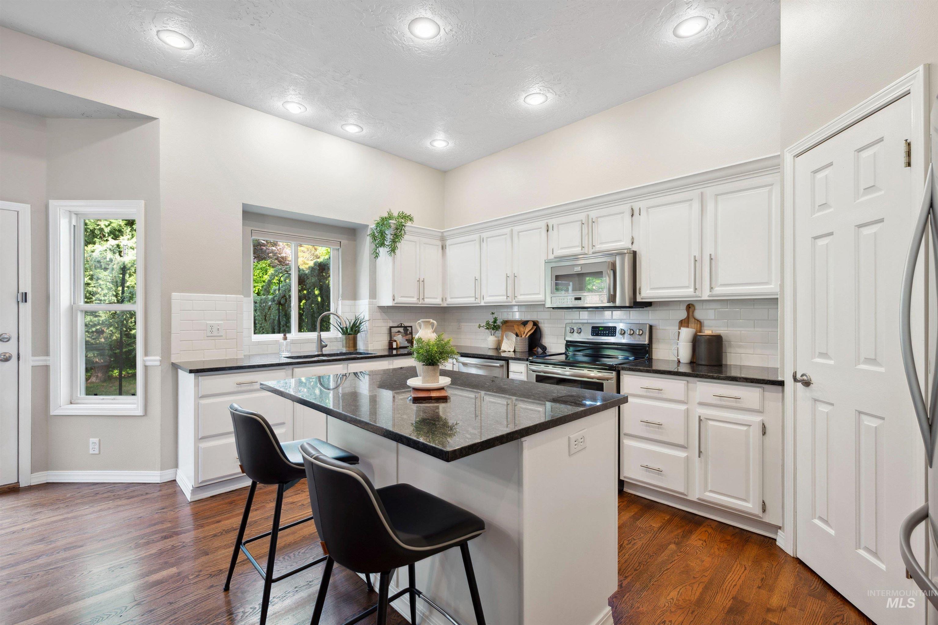 3376 E Echo Drive