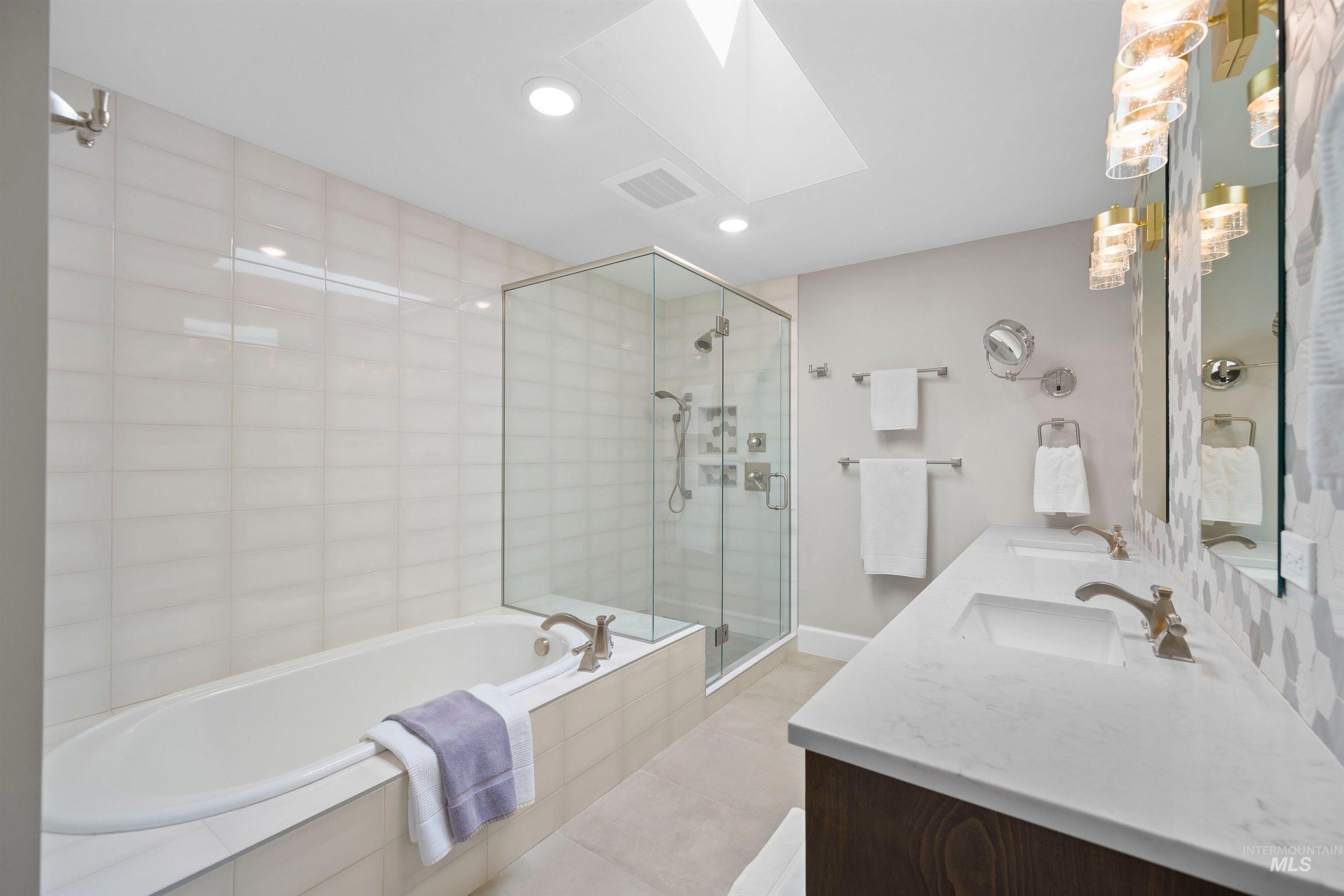 3075 W Crescent Rim Drive Unit: 303