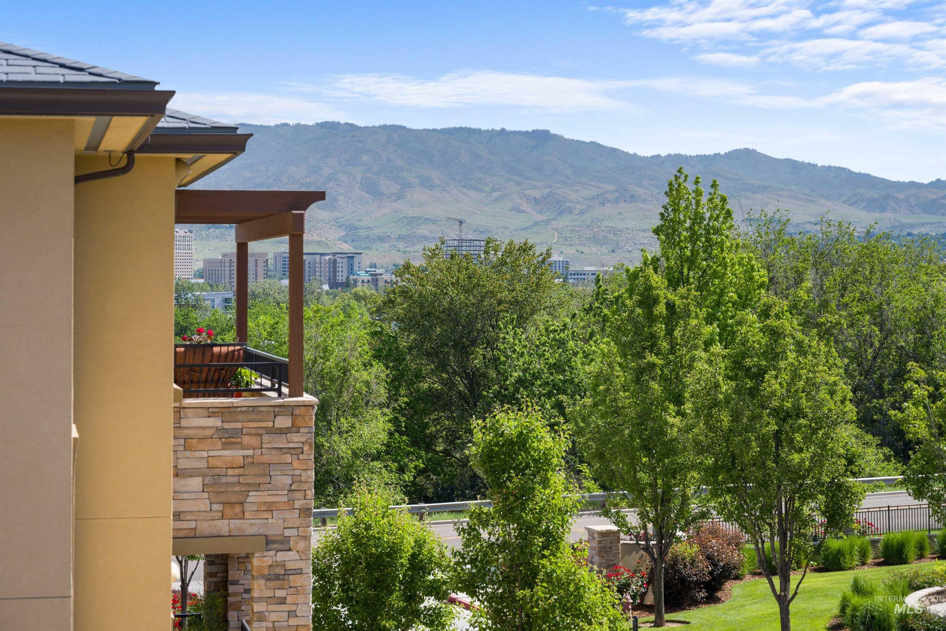3075 W Crescent Rim Drive Unit: 303