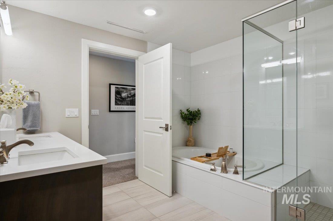 3075 W Crescent Rim Dr Unit: APT 203