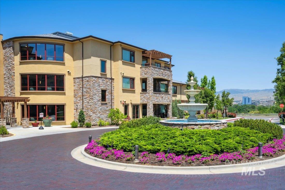 3075 W Crescent Rim Dr Unit: APT 203