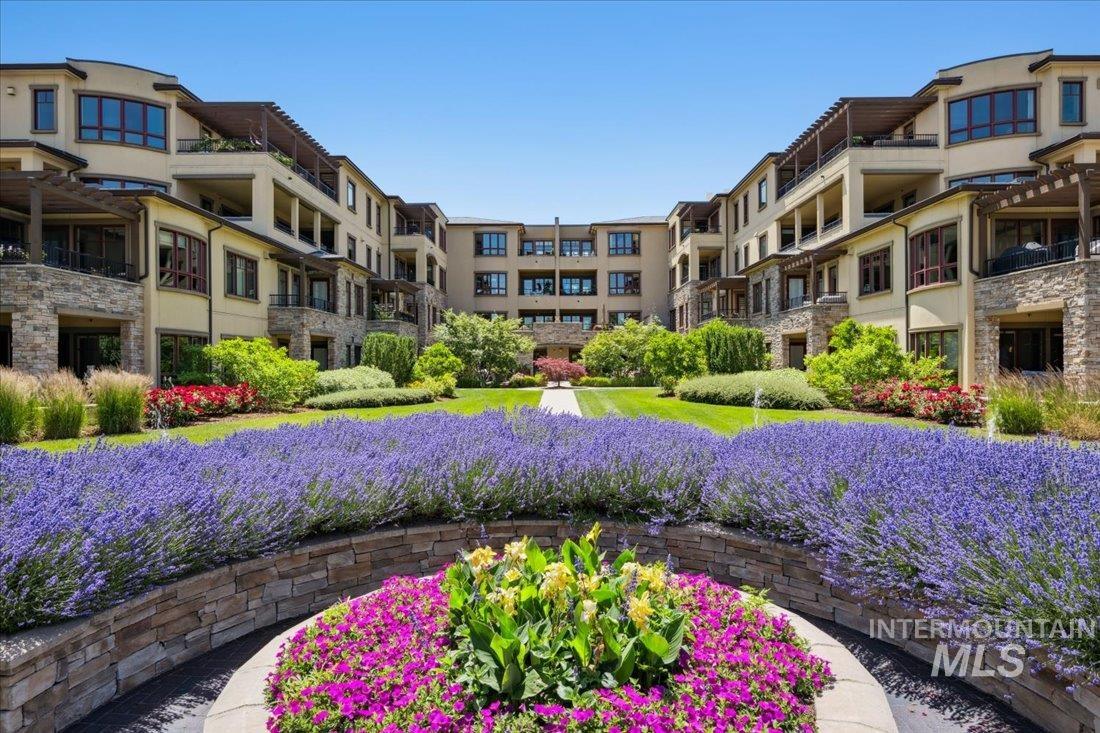 3075 W Crescent Rim Dr Unit: APT 203