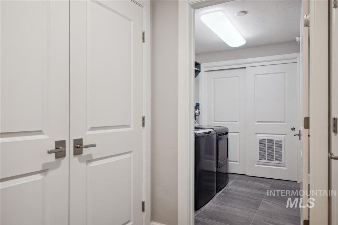 3075 W Crescent Rim Dr Unit: APT 203