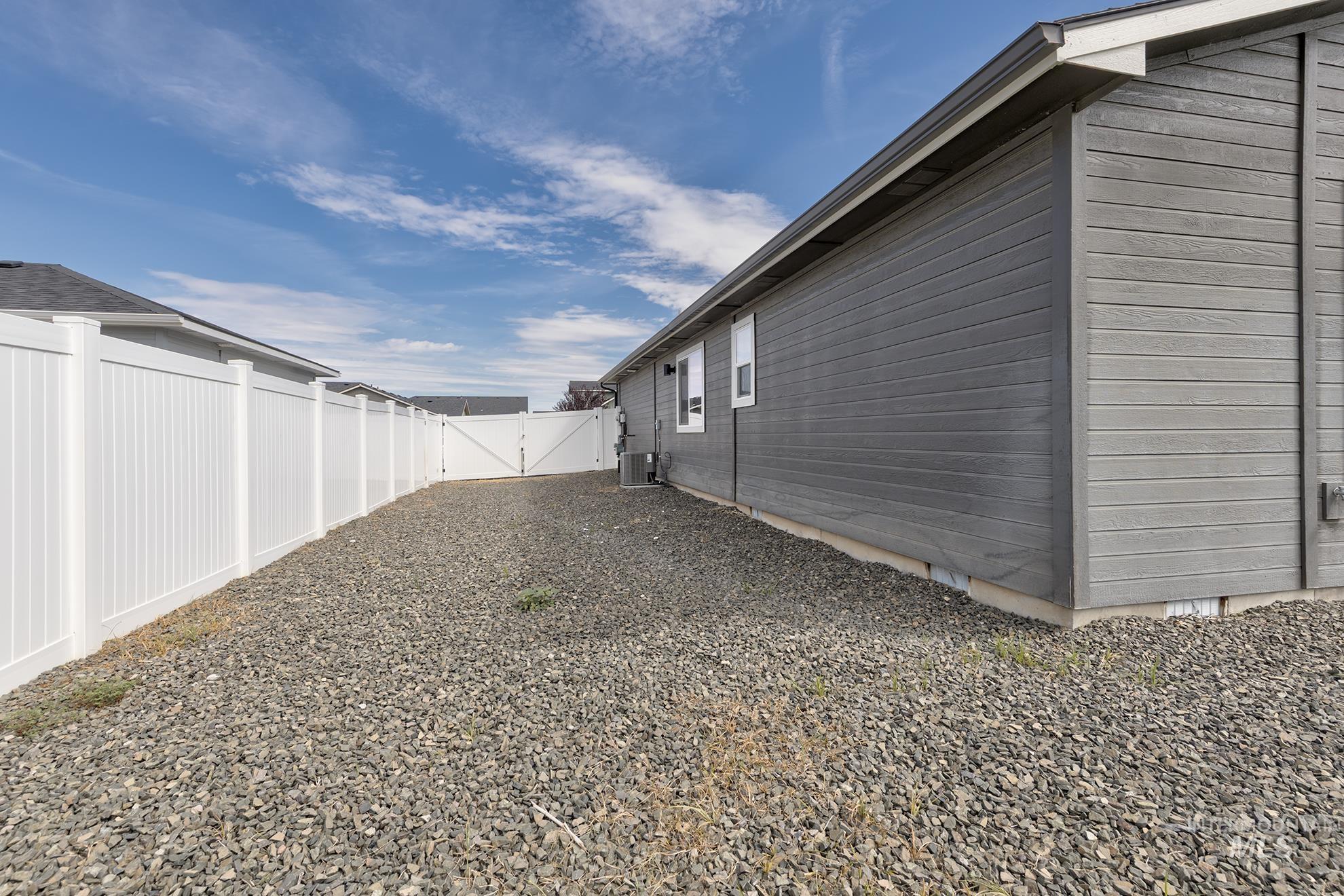 426 Stagecoach Ave