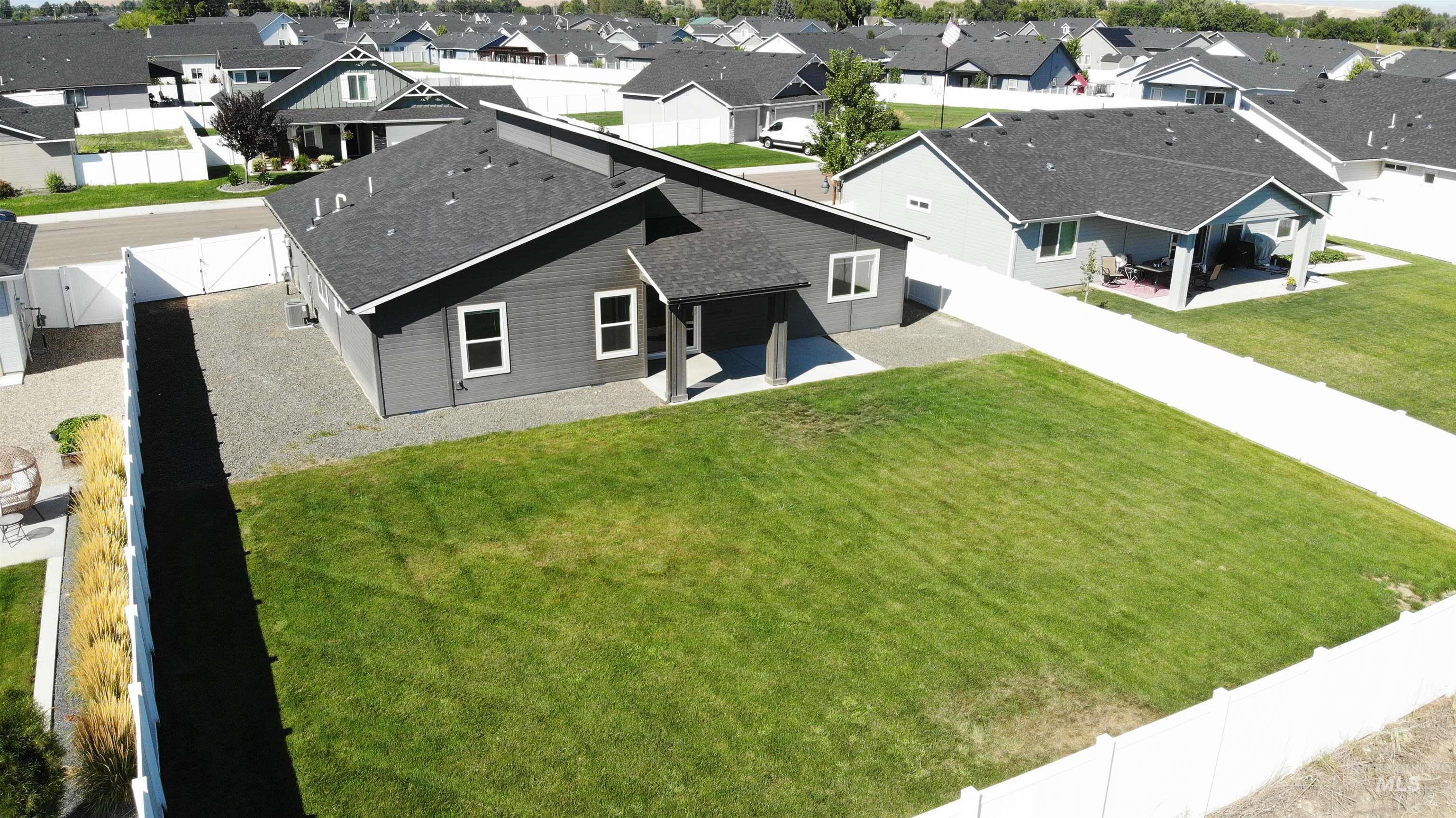 426 Stagecoach Ave