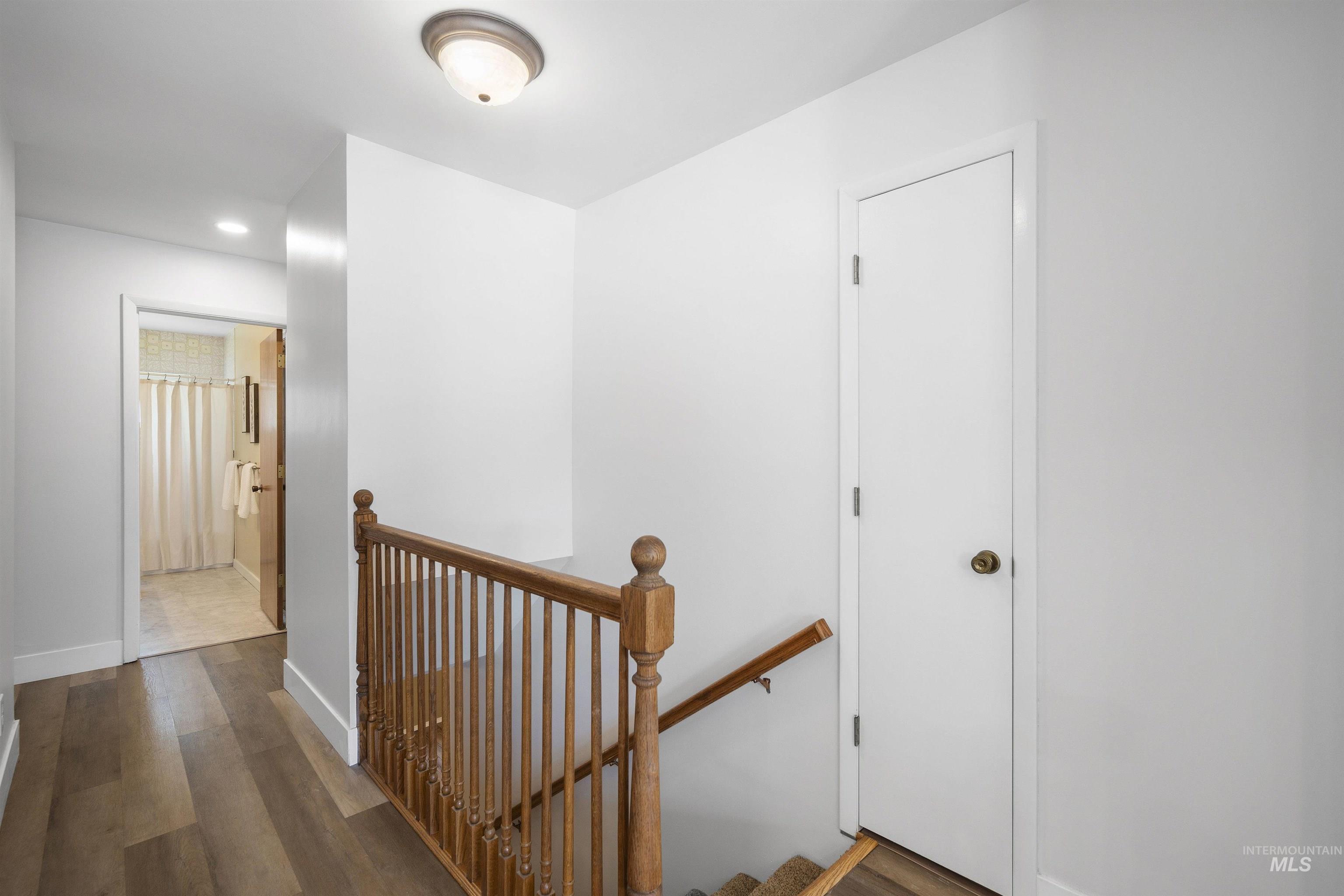 1807 N Eldorado