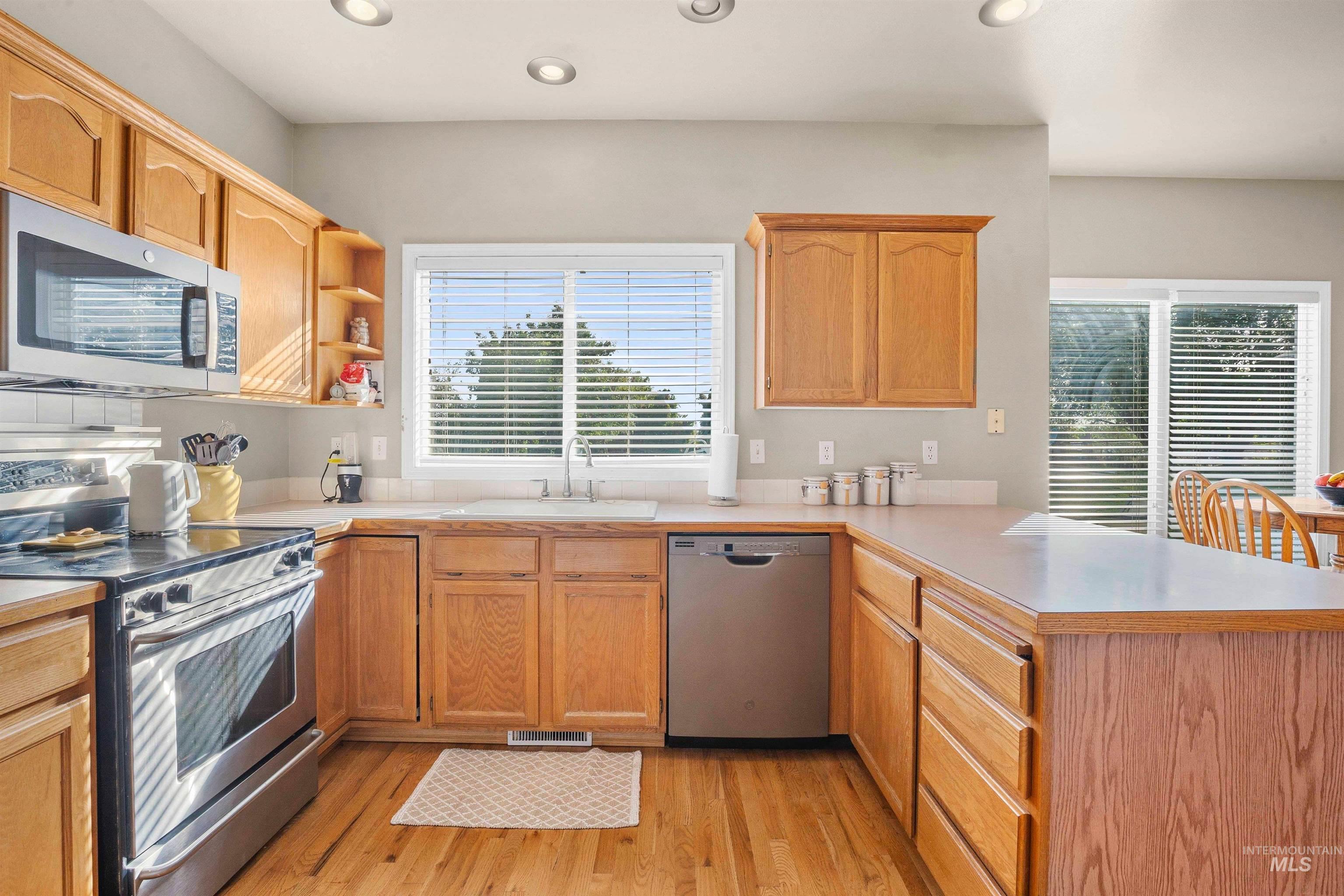 6615 Henry Place