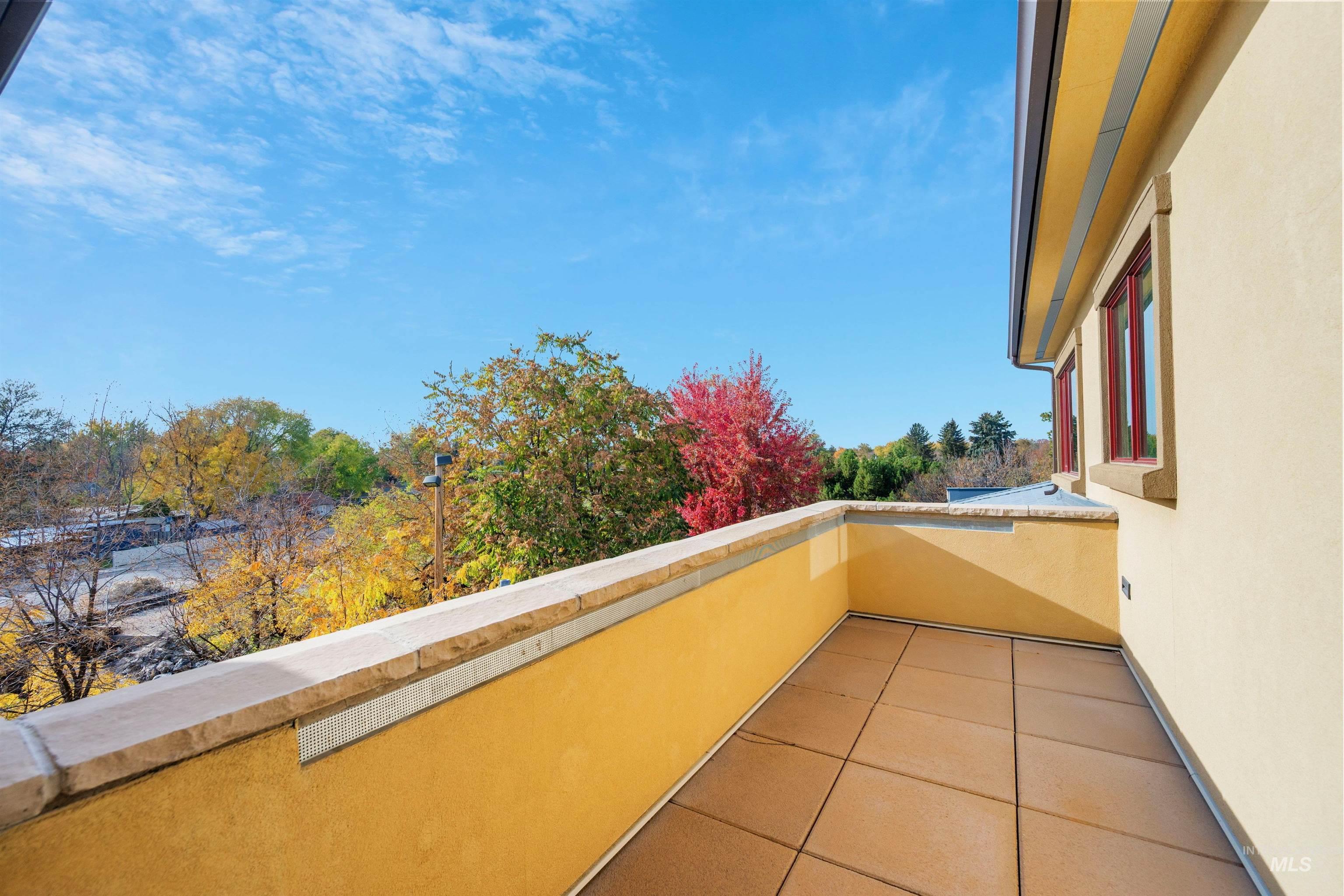 3075 W Crescent Rim Drive Unit: 301